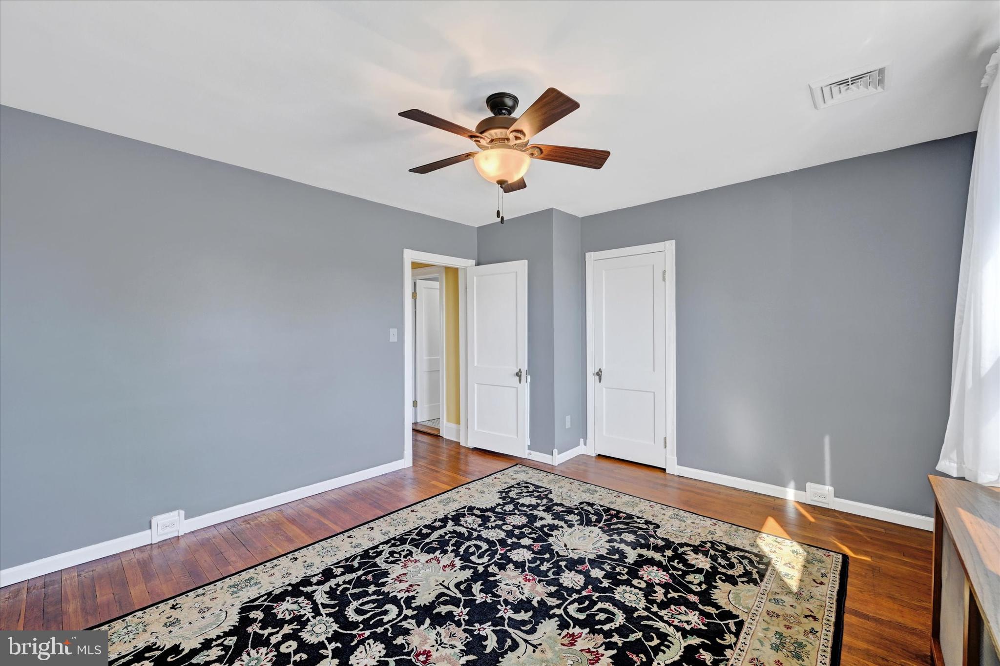 PARKVILLE - Residential