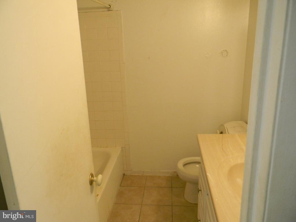 PARKWAY CONDOMINIUMS - Residential