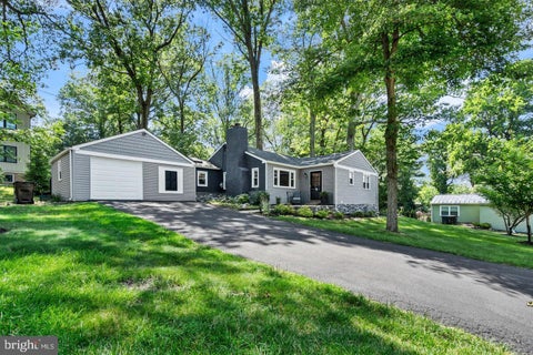 Homes For Sale - 305 Irish Road<br/> BERWYN, PA 19312