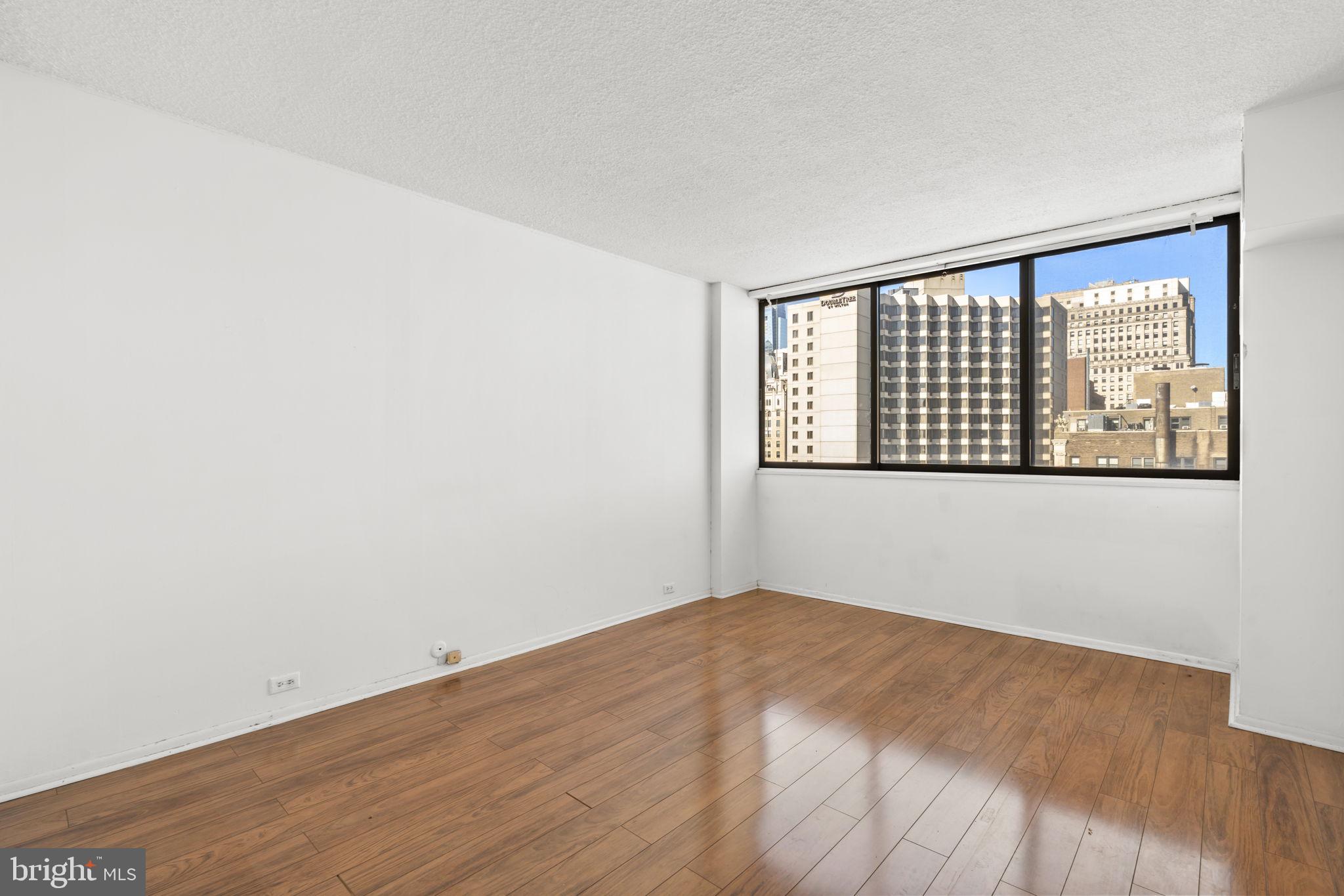 WASHINGTON SQ WEST - Residential