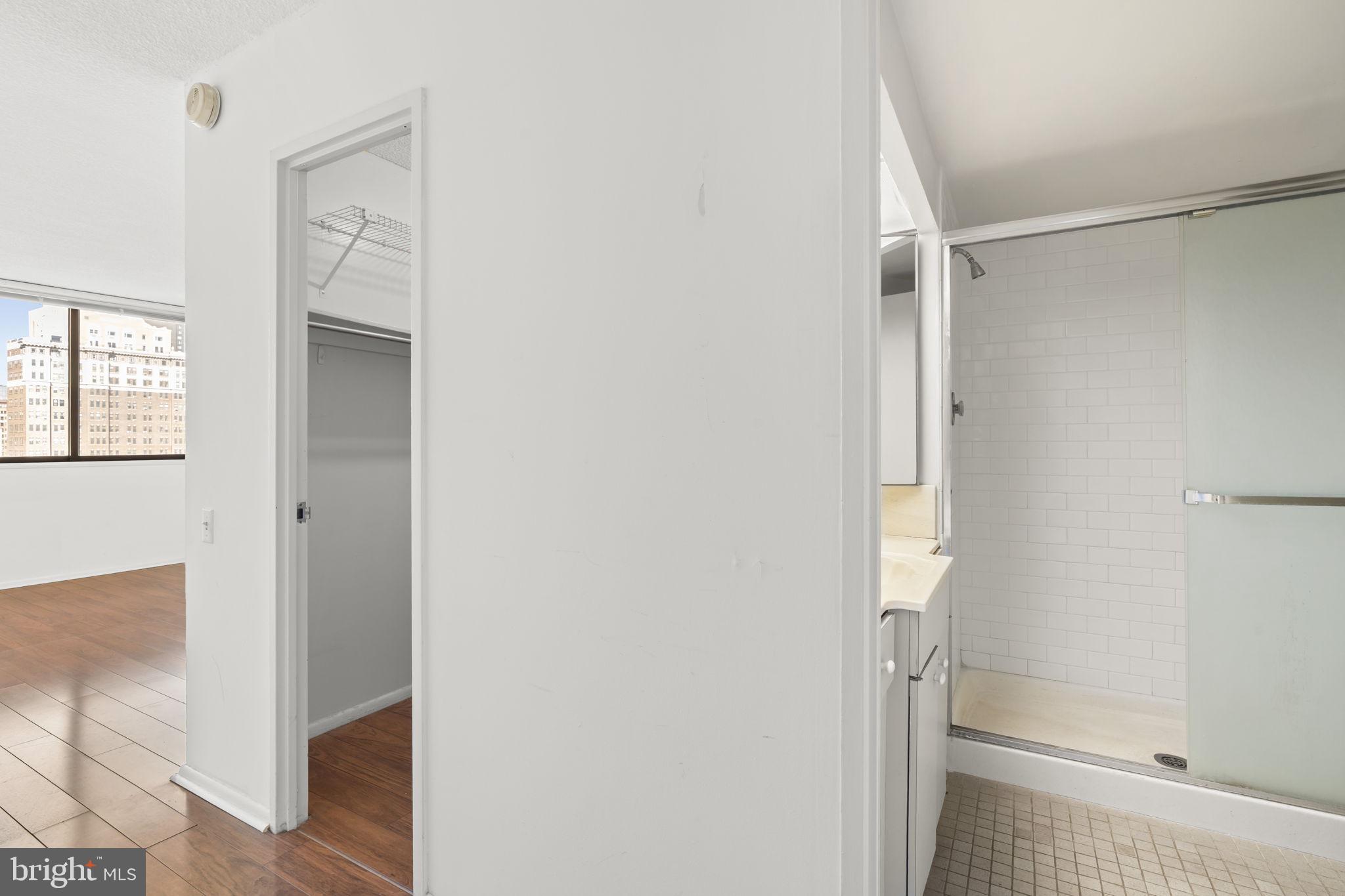 WASHINGTON SQ WEST - Residential