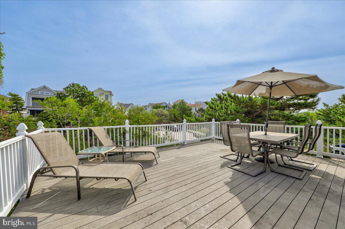 OCEAN VILLAGE - Residential