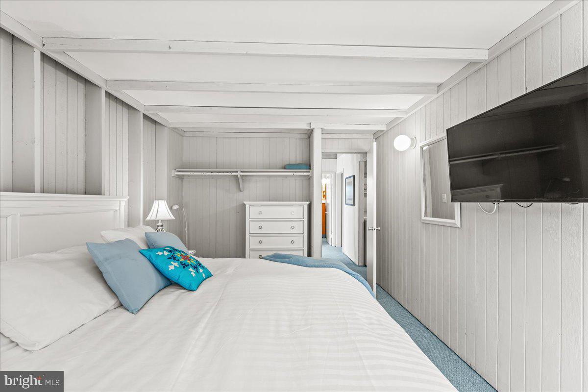 OCEAN VILLAGE - Residential