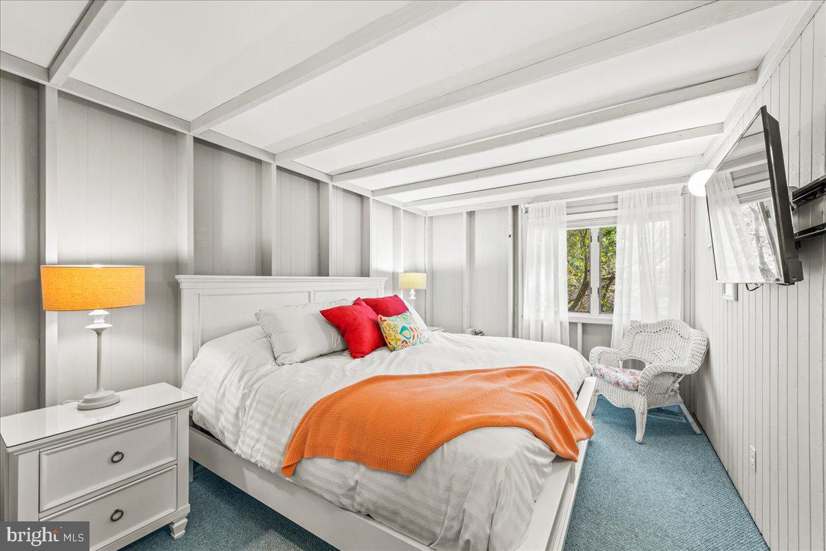 OCEAN VILLAGE - Residential