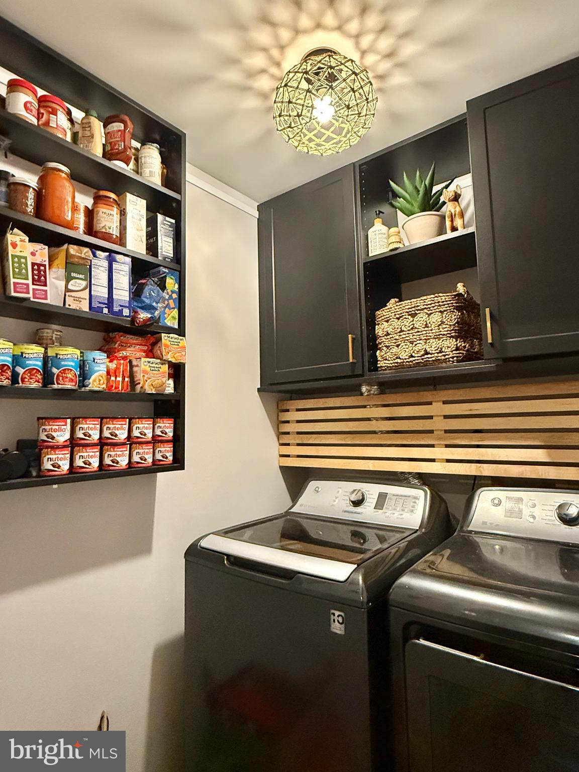 PROVIDENCE VIEW - Residential Lease