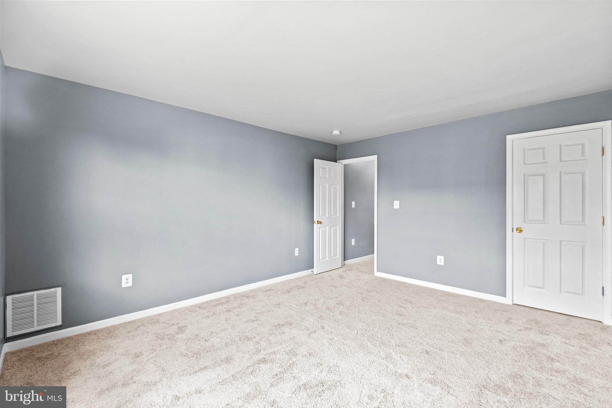 ENGLAND RUN NORTH - Residential