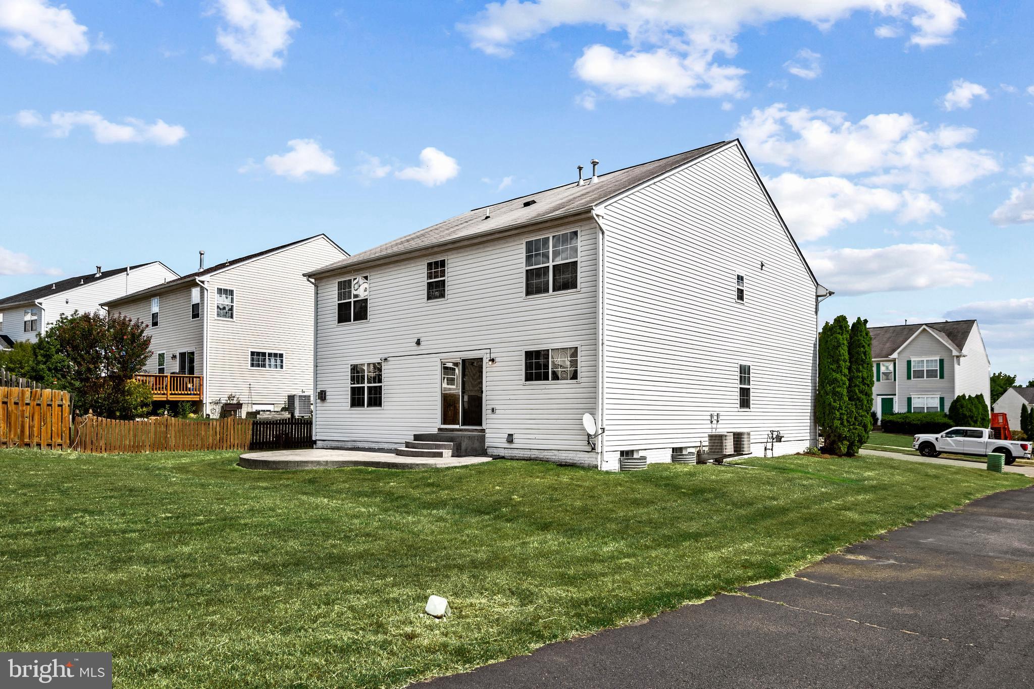 ENGLAND RUN NORTH - Residential