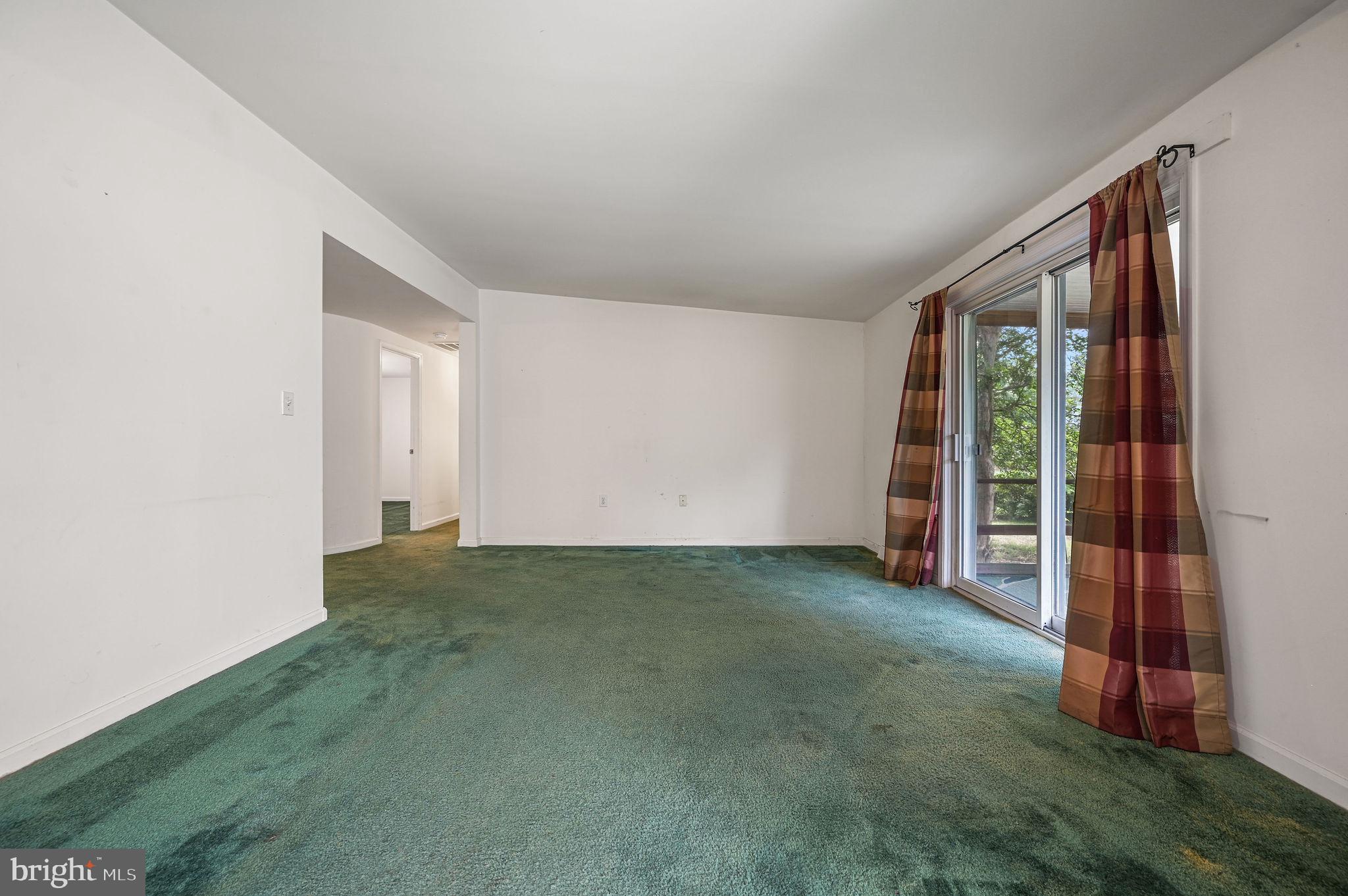 820 QUAKER HILL ROAD