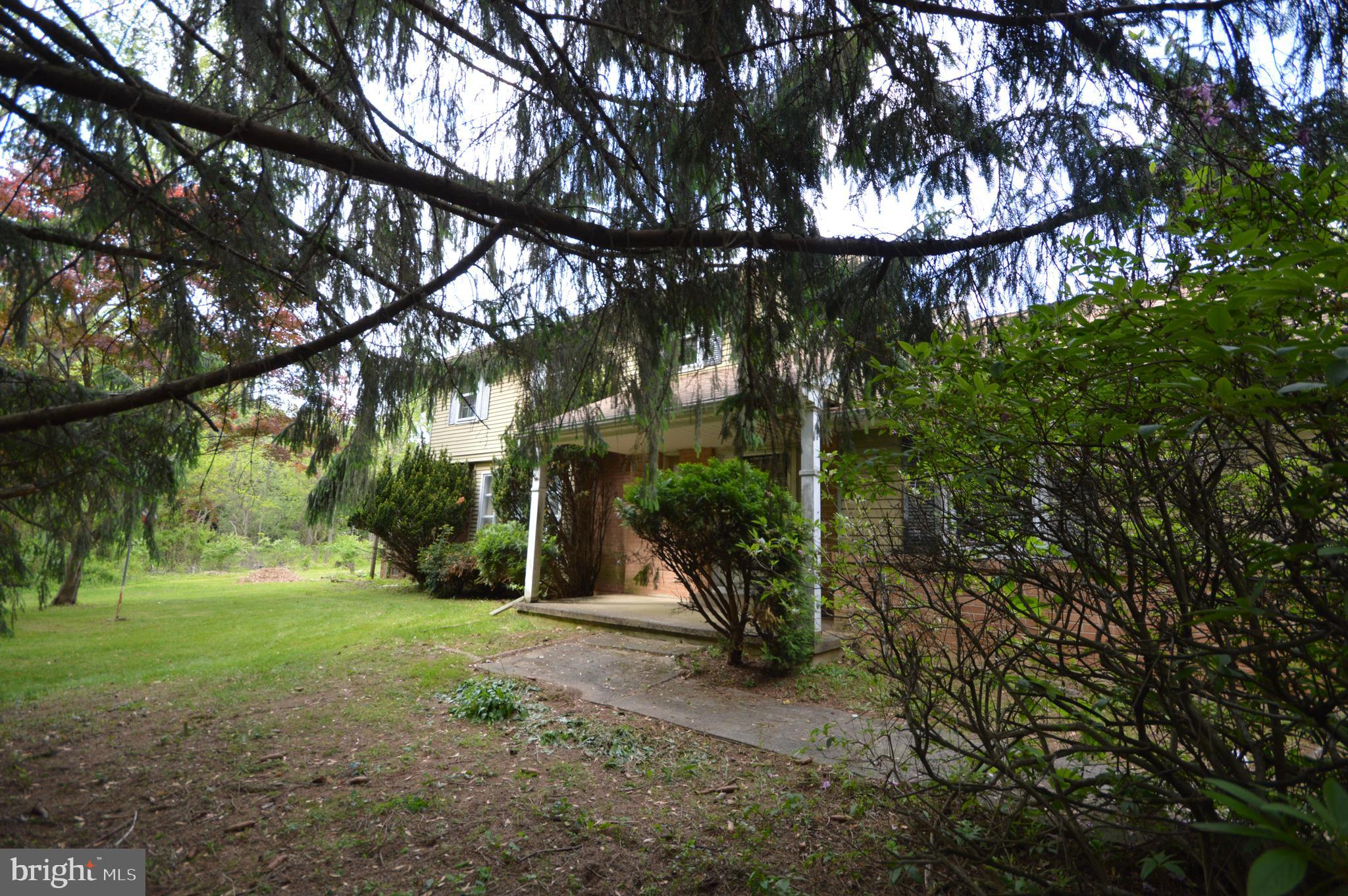 749 STREET ROAD