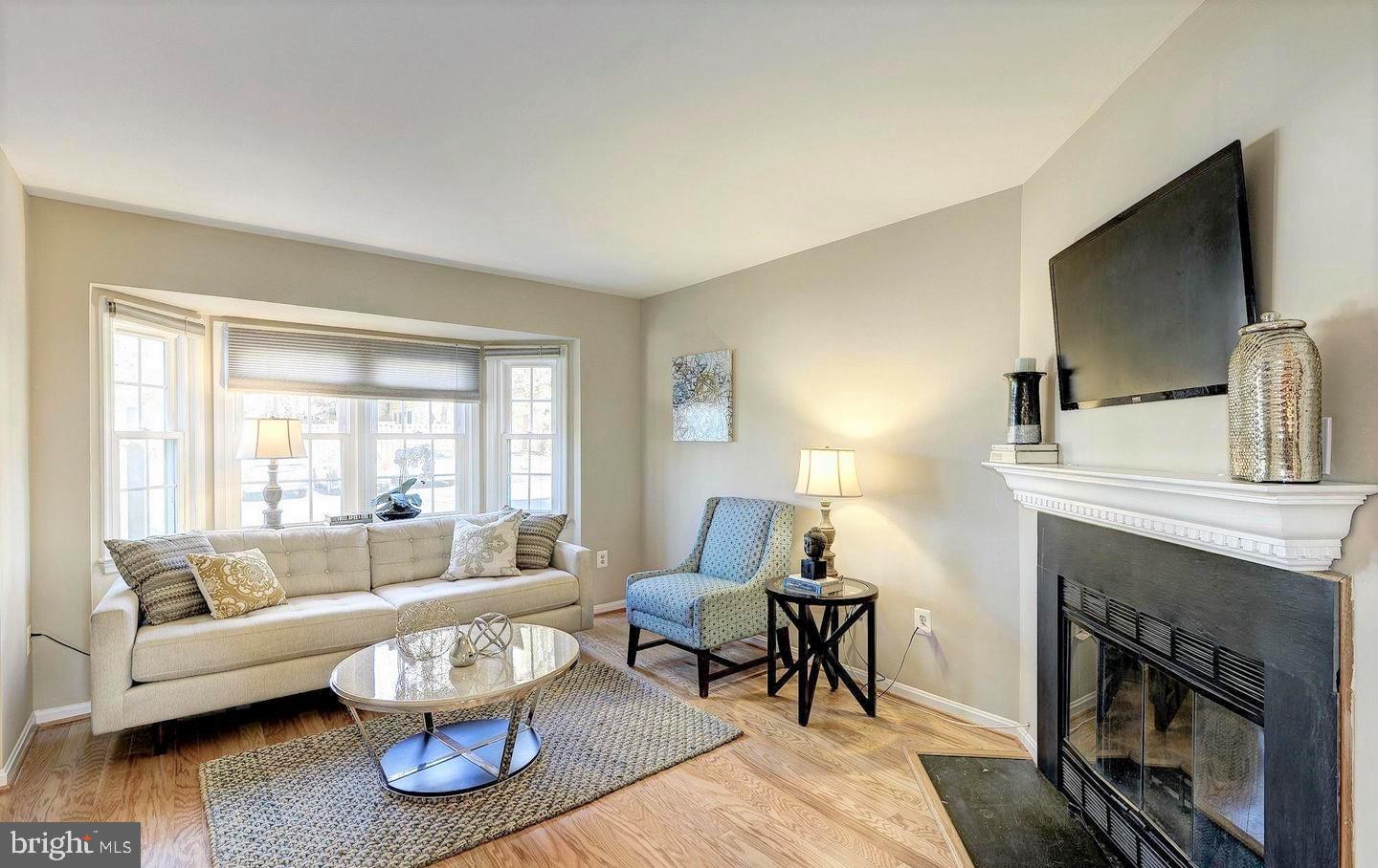 YACHT CLUB AT SEQUOIA VILLAGE - Residential Lease