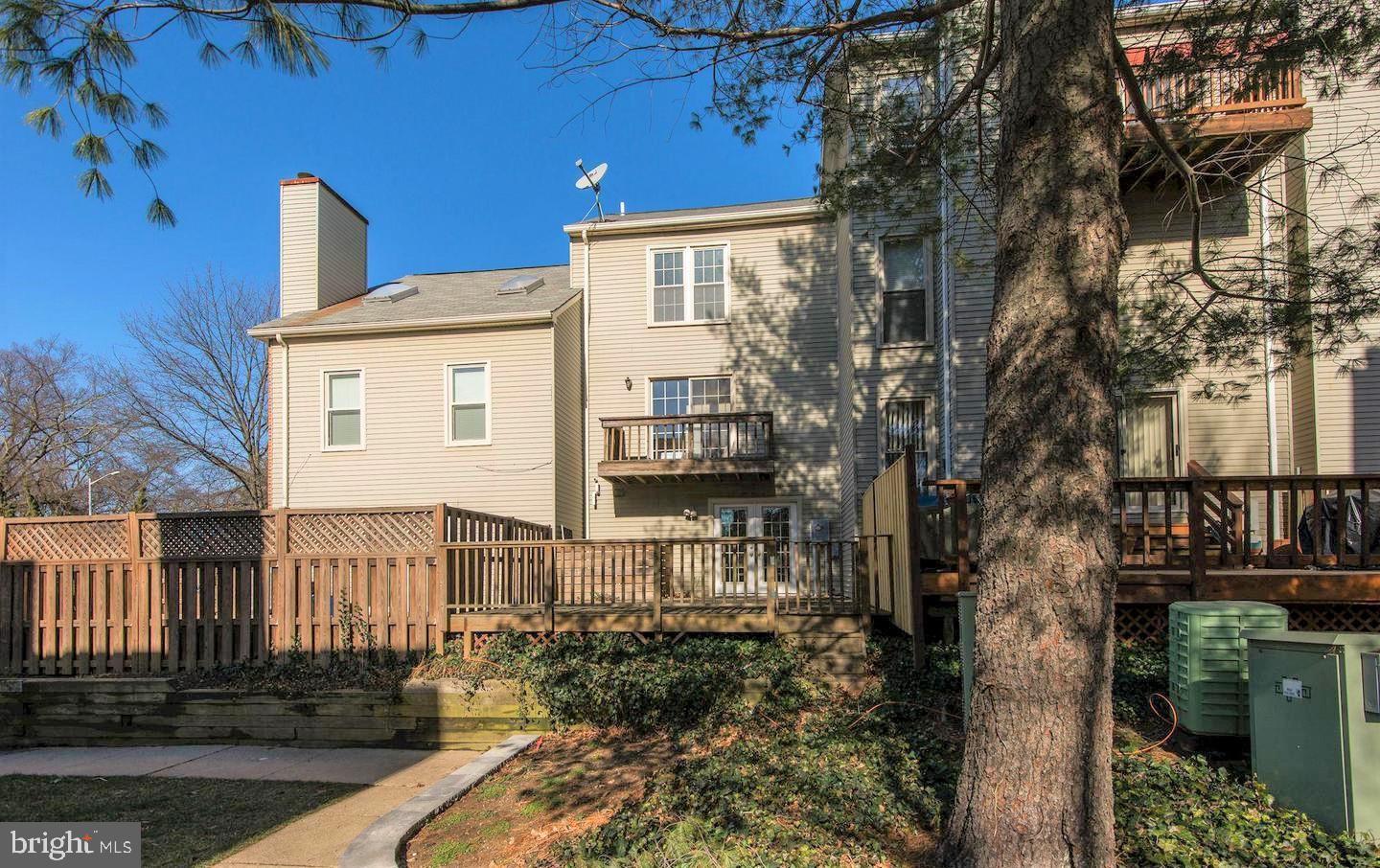 YACHT CLUB AT SEQUOIA VILLAGE - Residential Lease