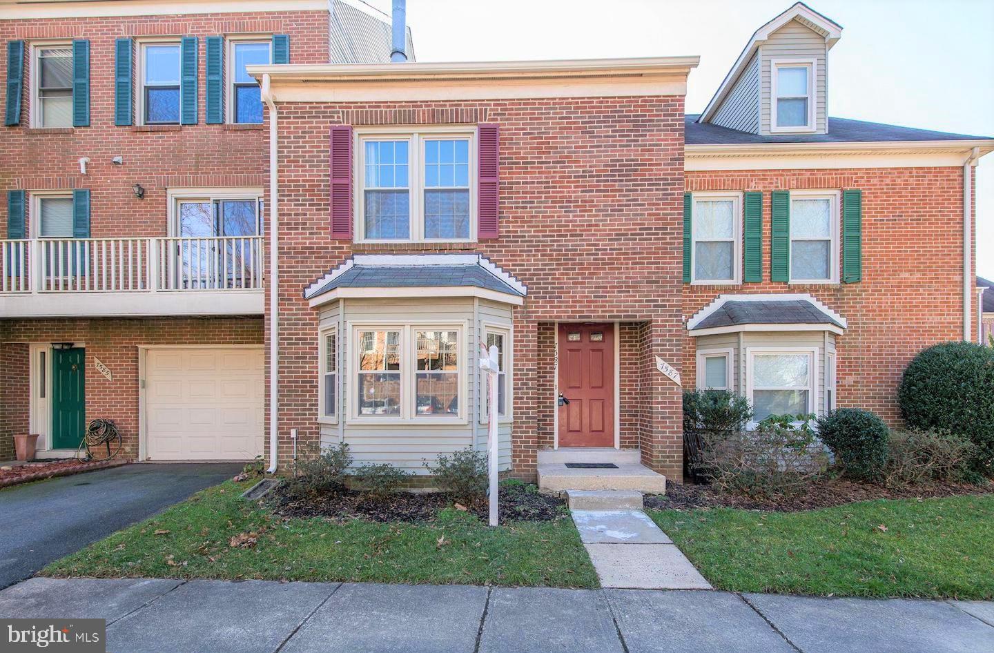 YACHT CLUB AT SEQUOIA VILLAGE - Residential Lease