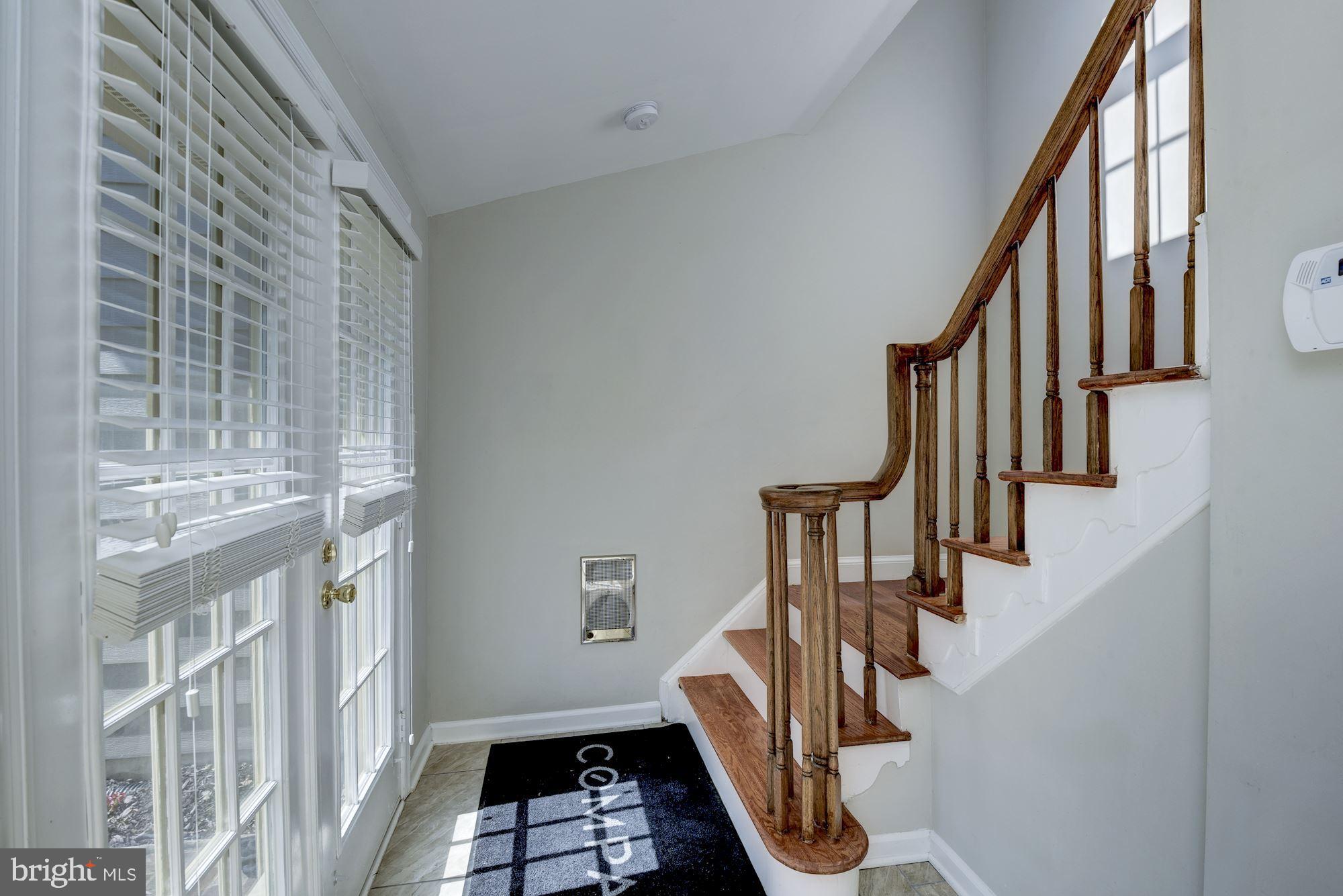 LUXBERRY COURTS - Residential