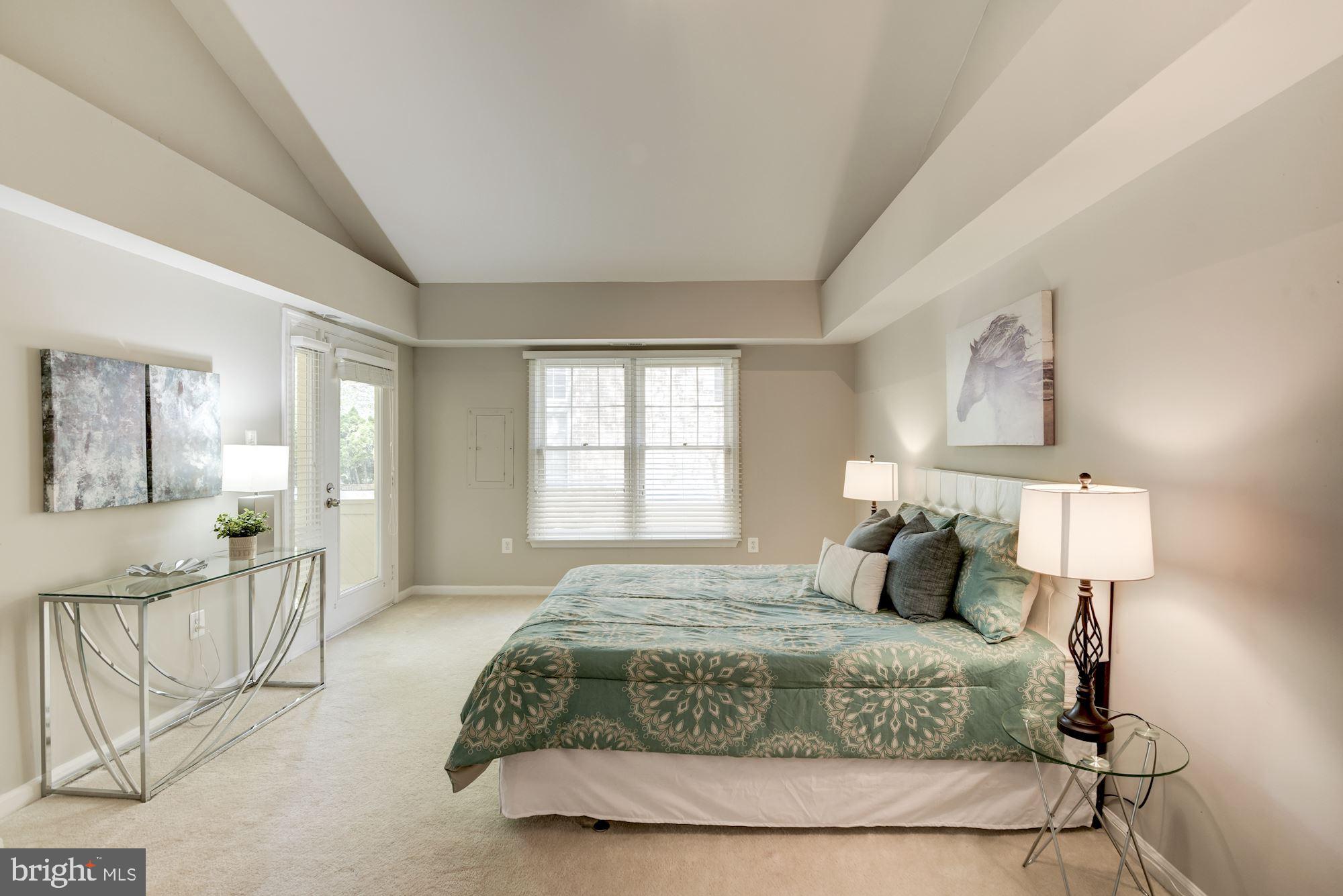 LUXBERRY COURTS - Residential