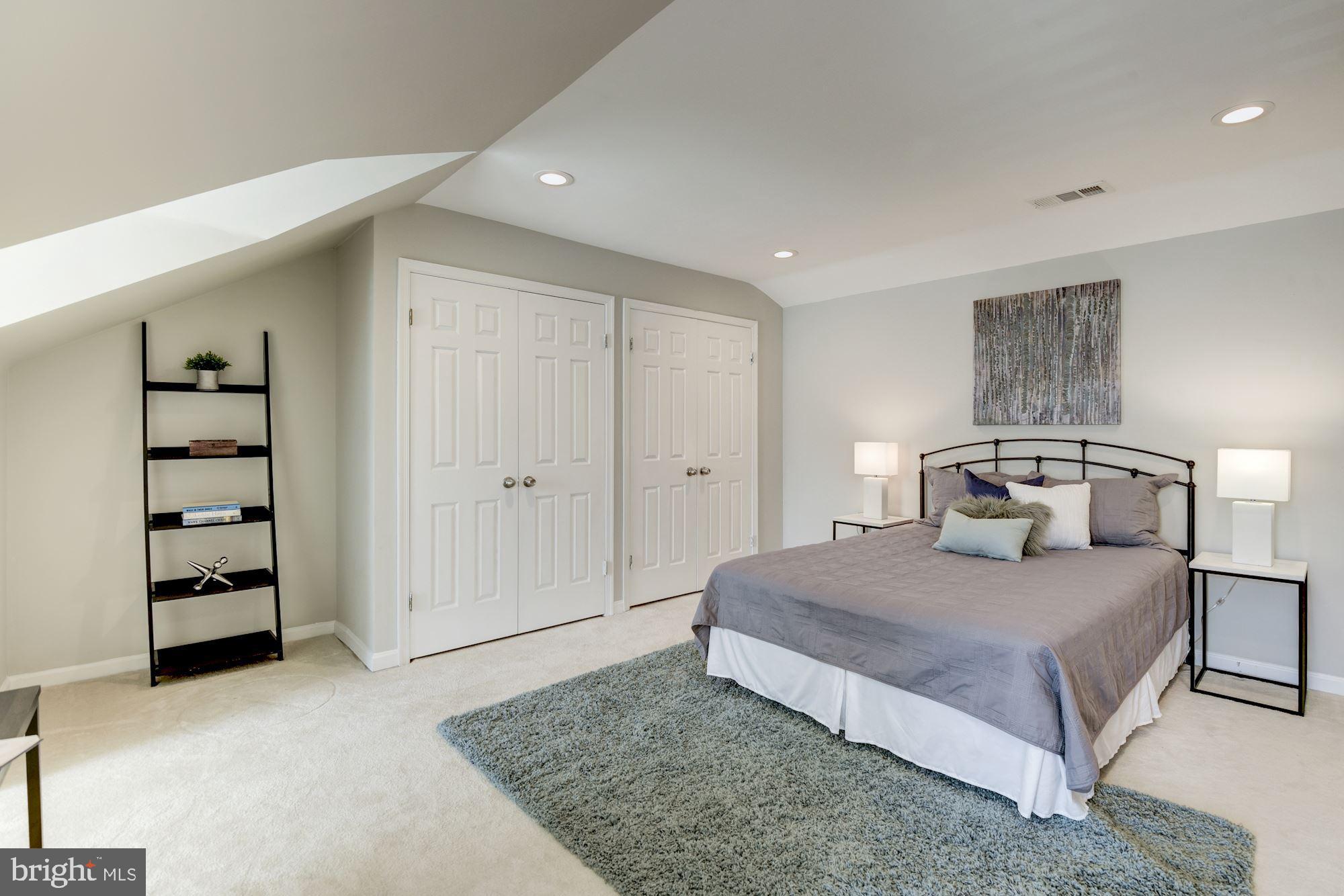 LUXBERRY COURTS - Residential