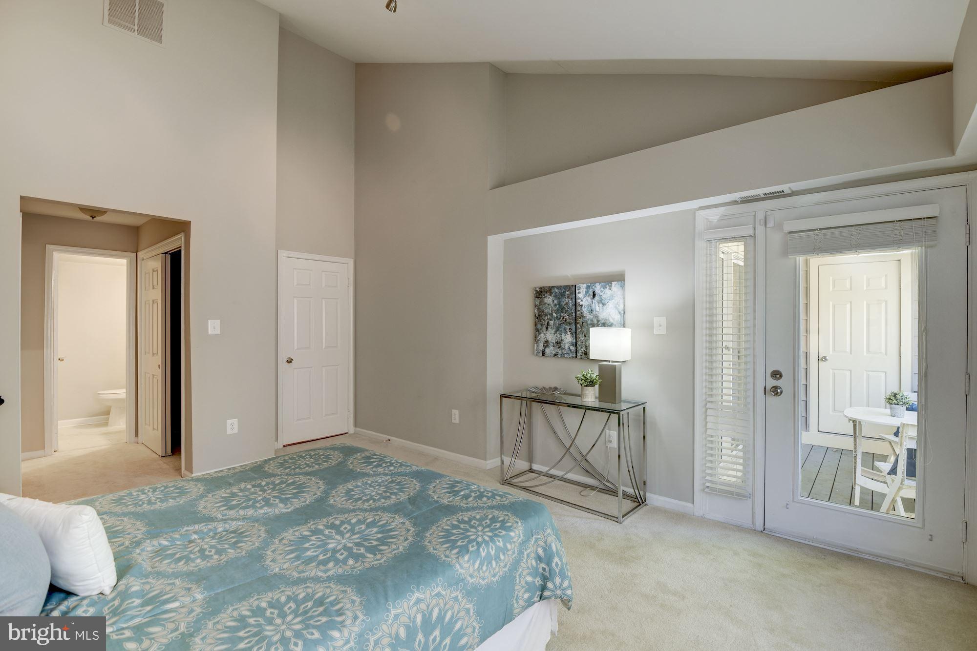 LUXBERRY COURTS - Residential