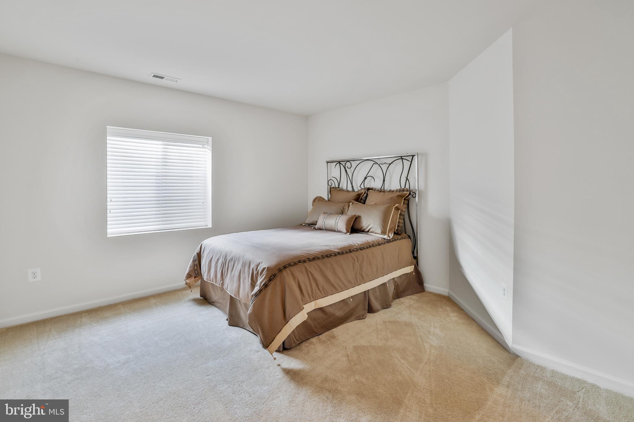 RASPBERRY FALLS - Residential