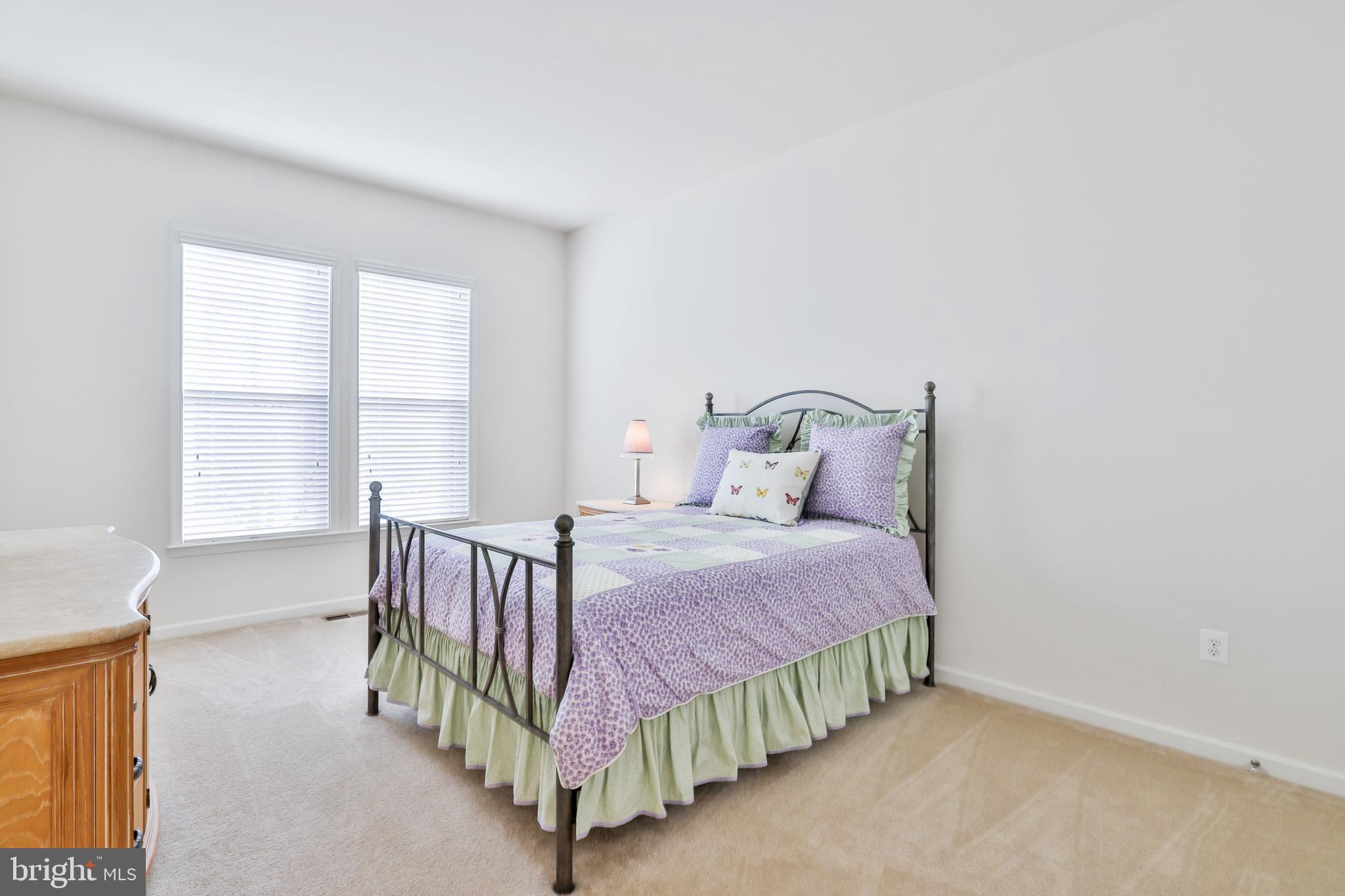 RASPBERRY FALLS - Residential