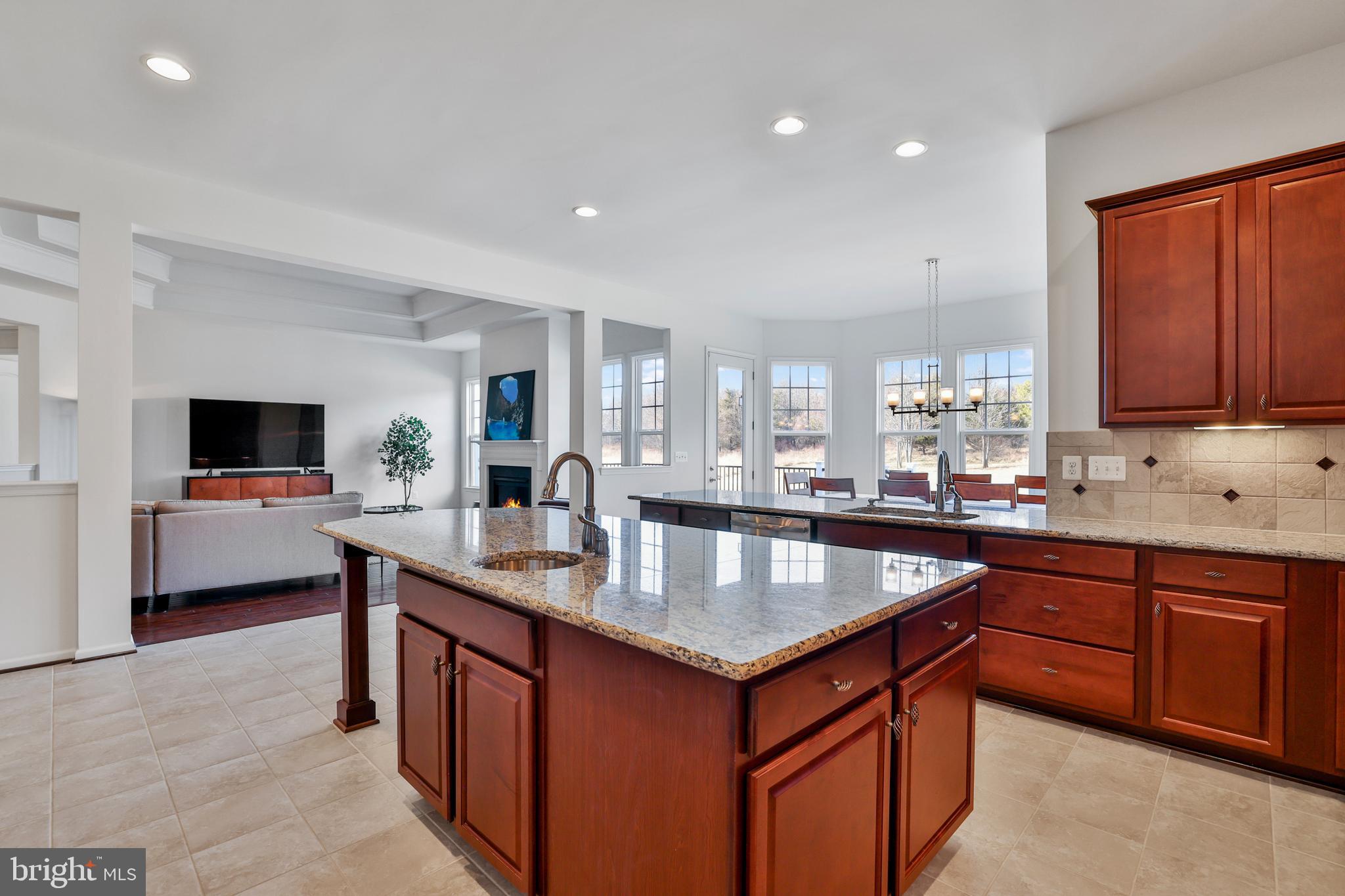 RASPBERRY FALLS - Residential