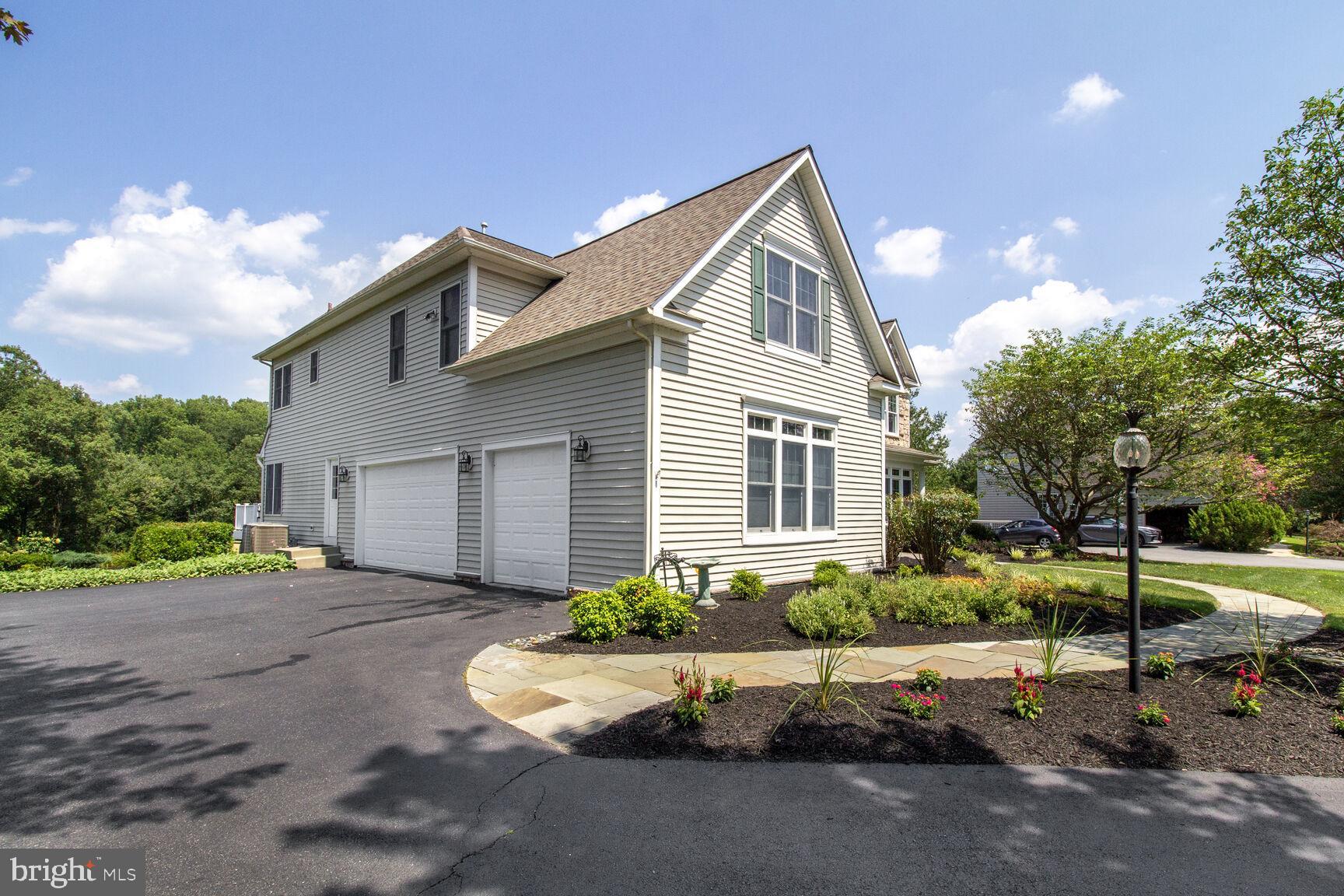 3512 WINDING PATH COURT