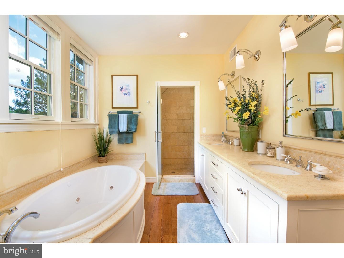 STONEGATE - Residential