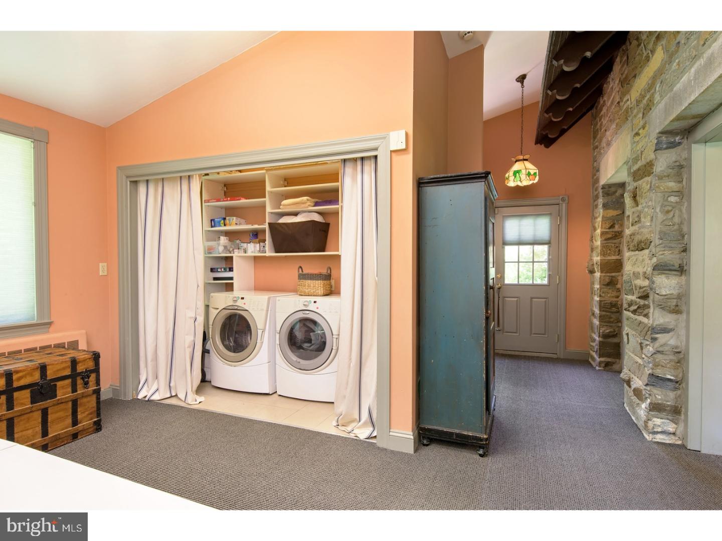 STONEGATE - Residential