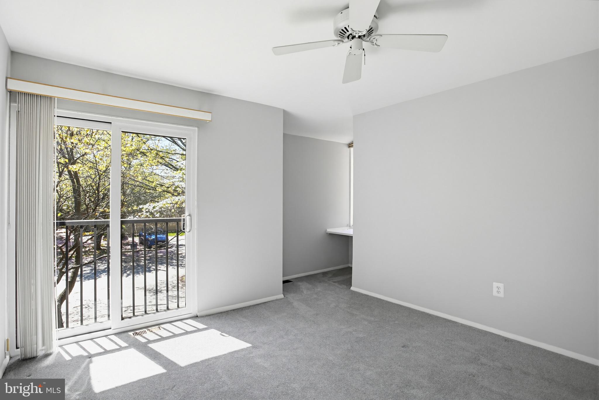 TOPFIELD - Residential