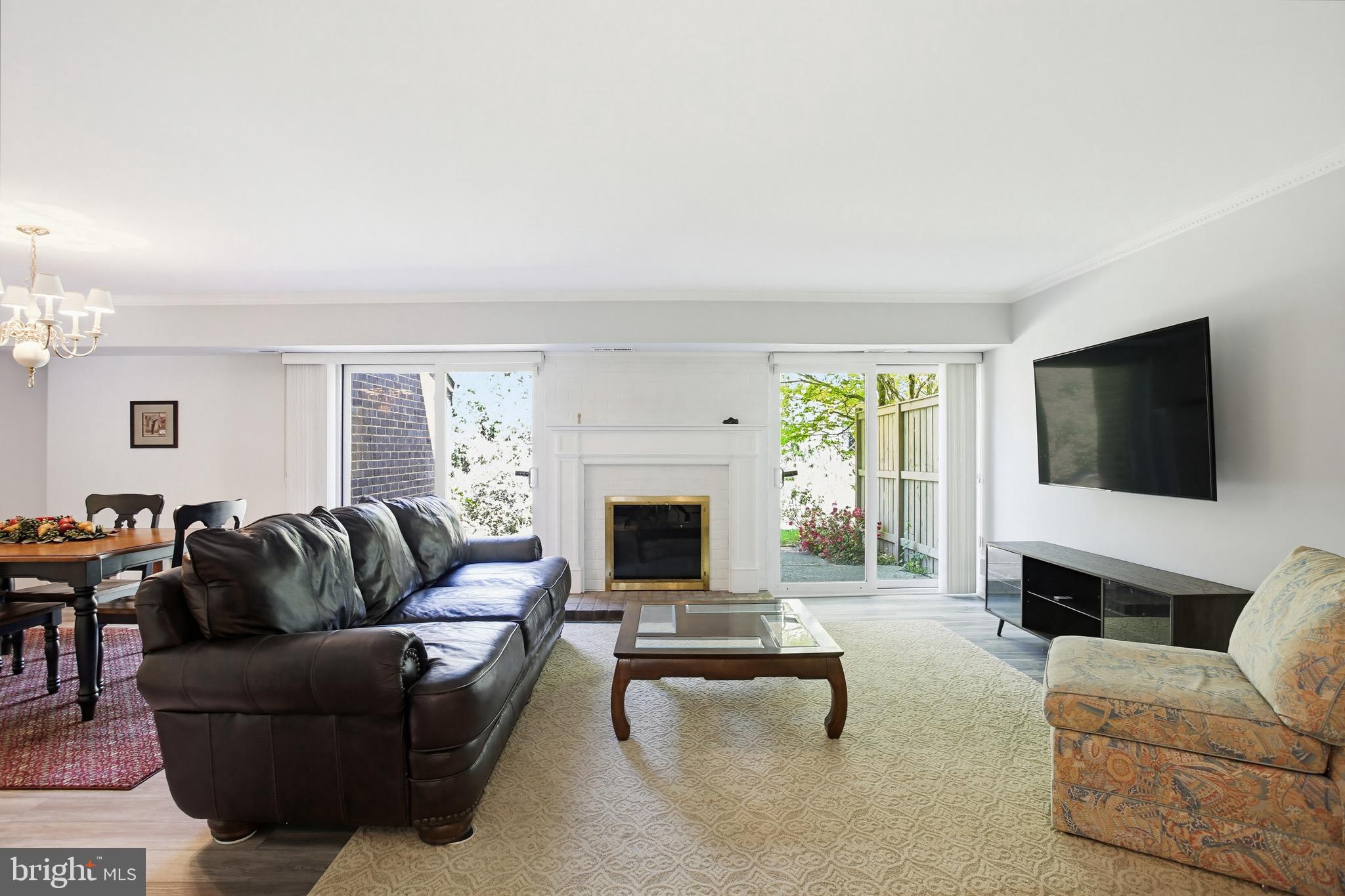 TOPFIELD - Residential