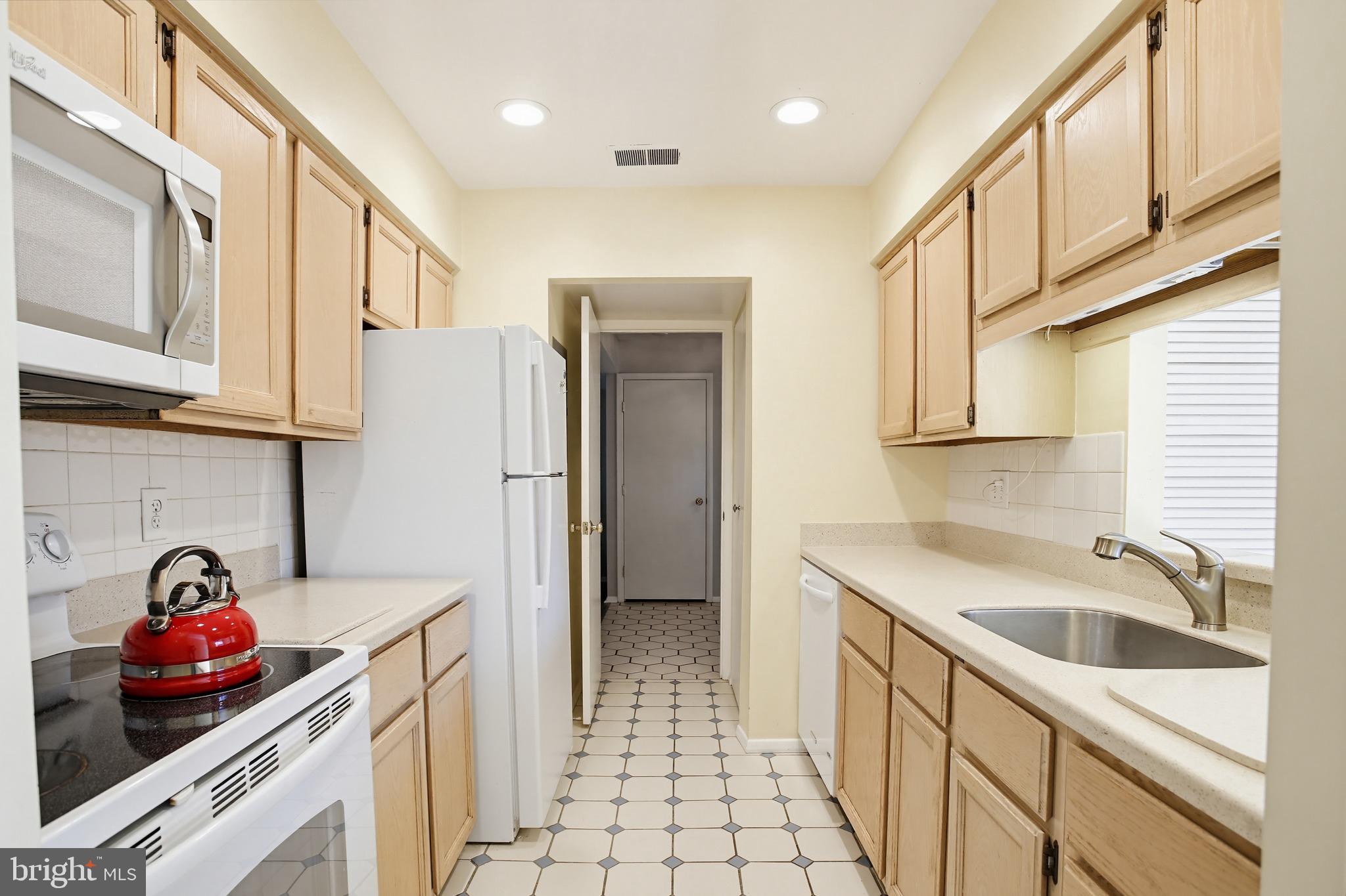 TOPFIELD - Residential