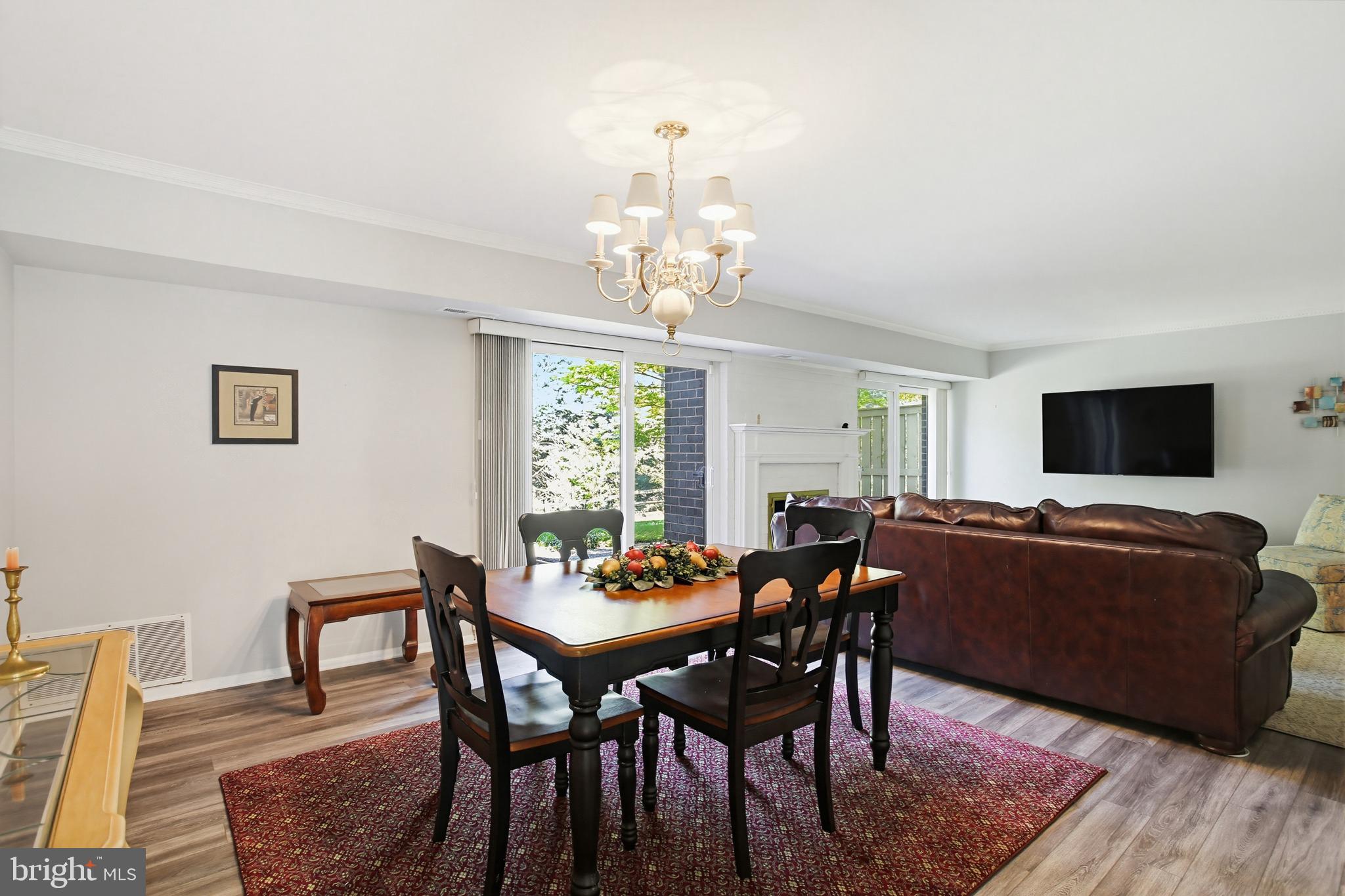 TOPFIELD - Residential