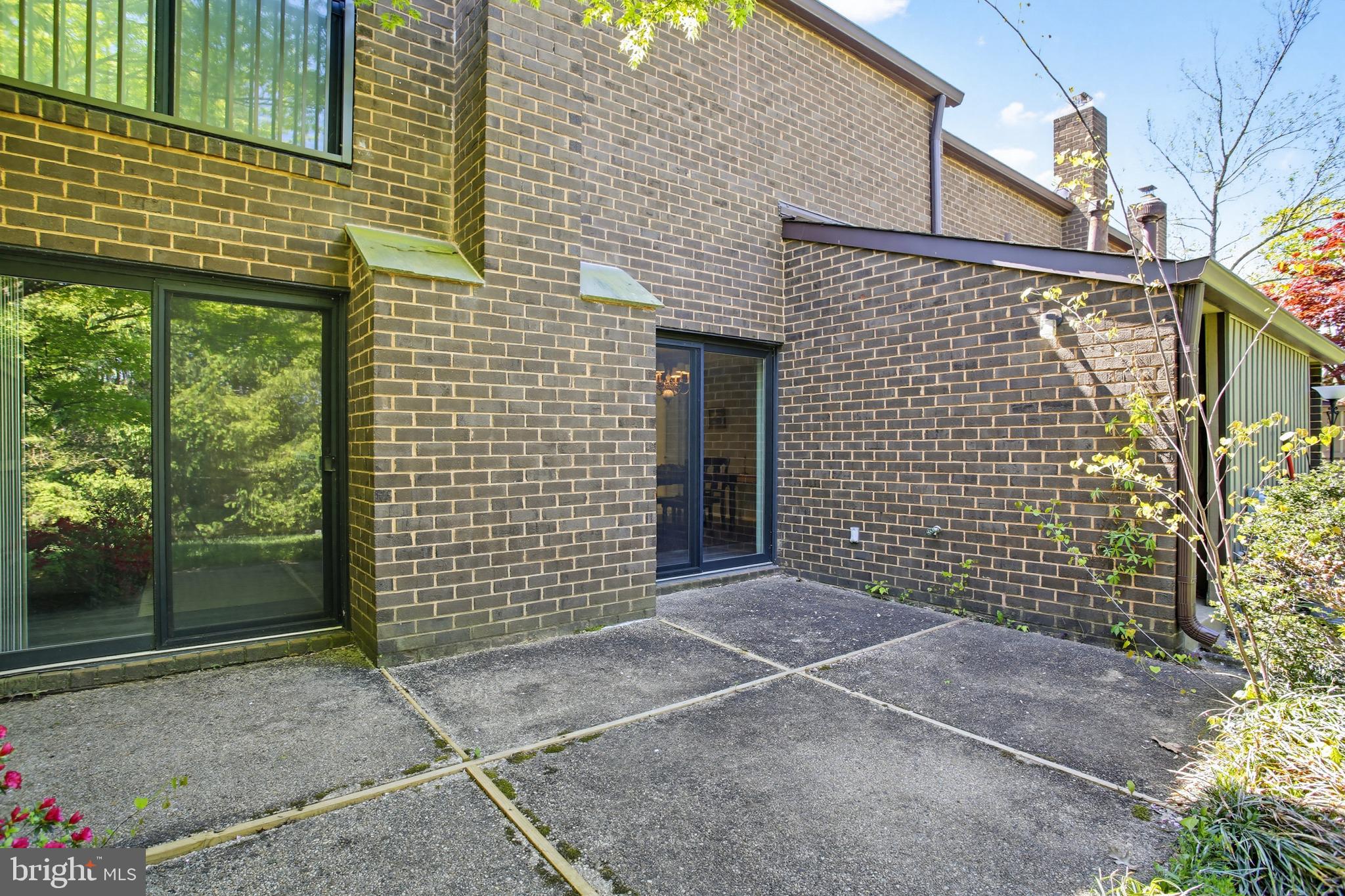 TOPFIELD - Residential