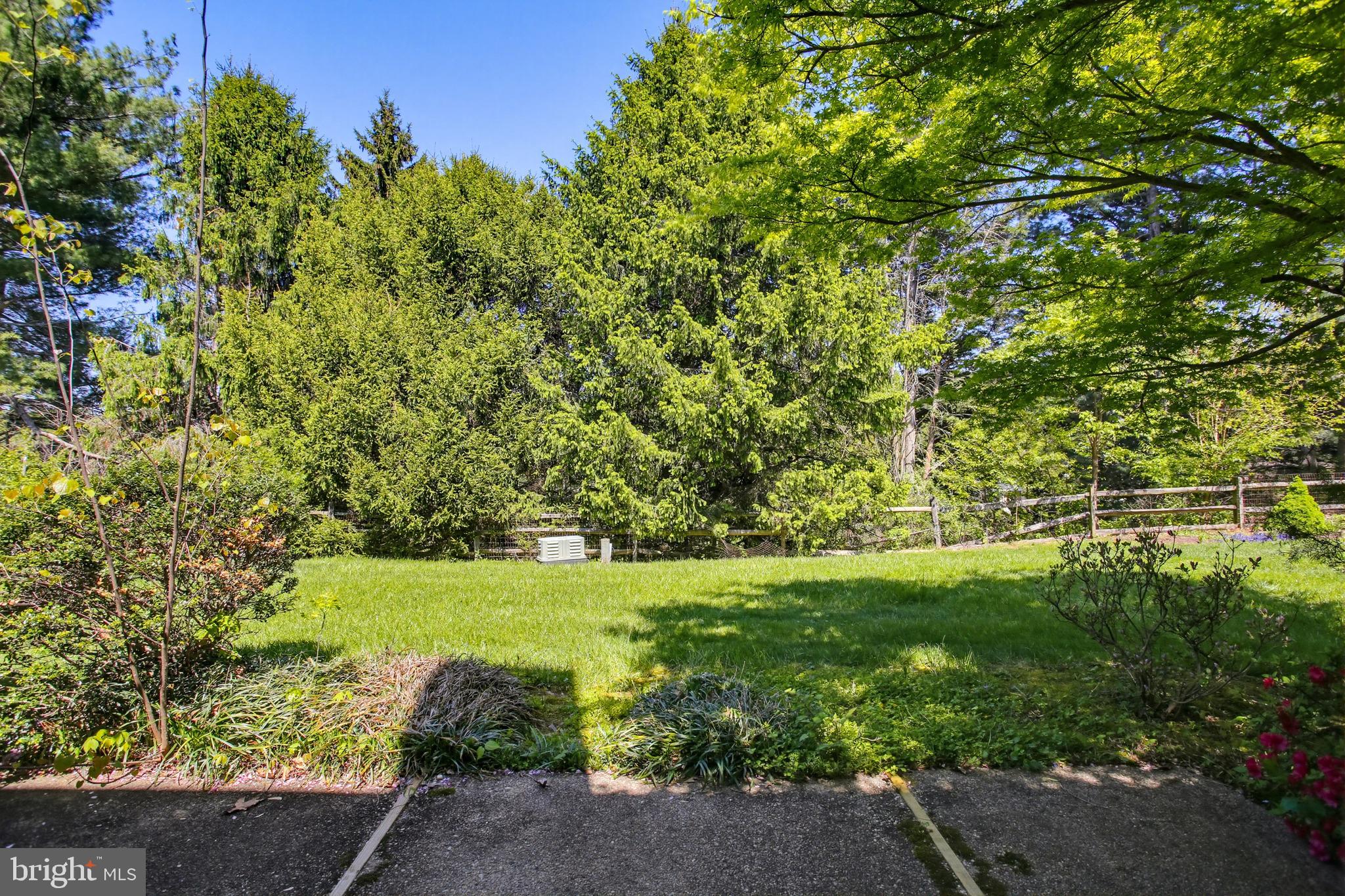 TOPFIELD - Residential