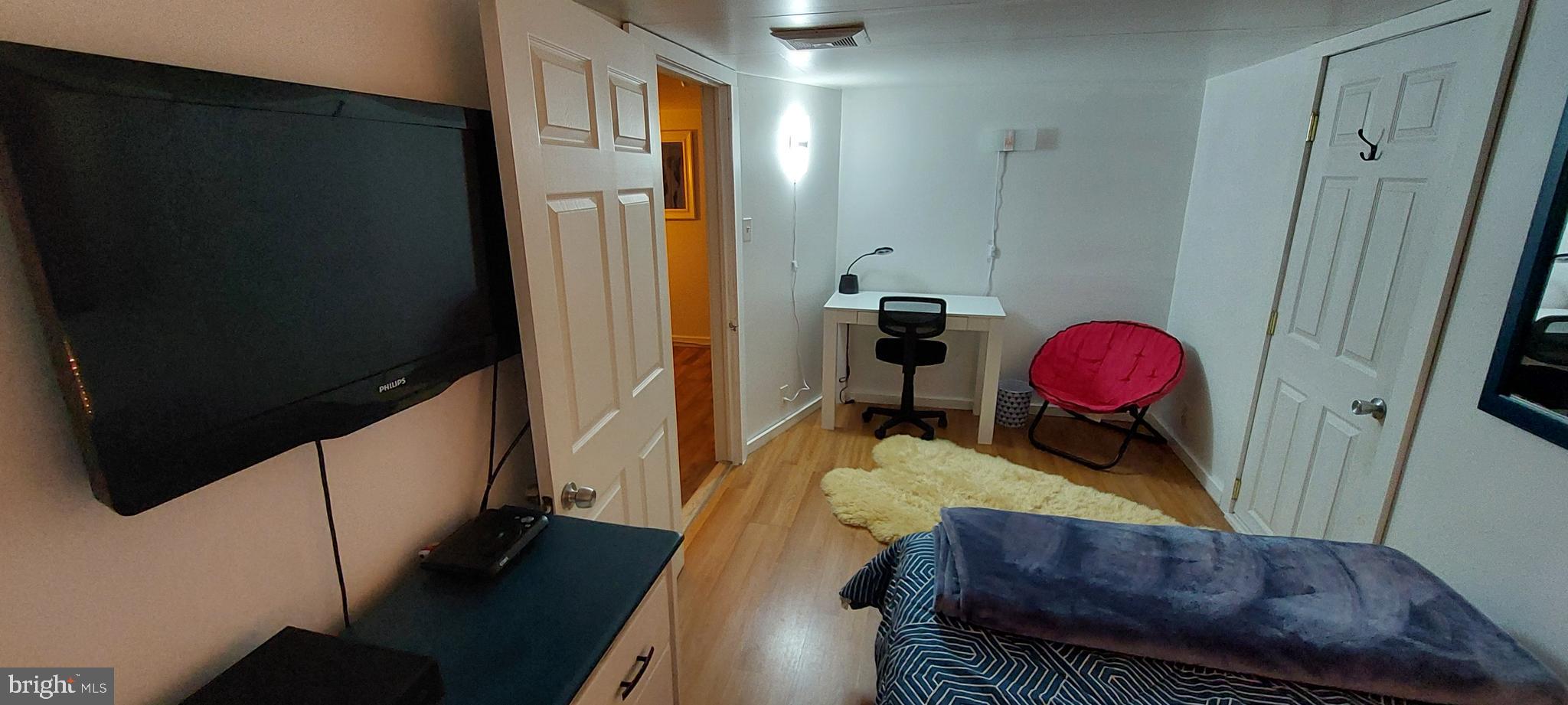 STROUDSBURG - Residential