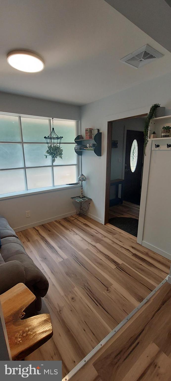 STROUDSBURG - Residential