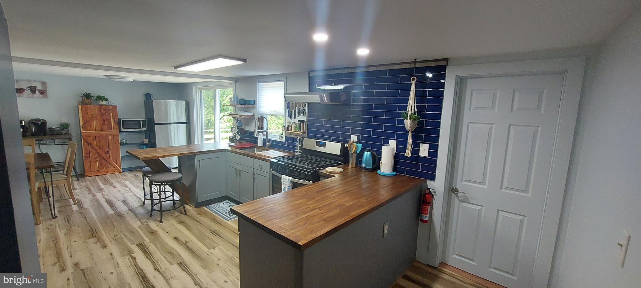 STROUDSBURG - Residential