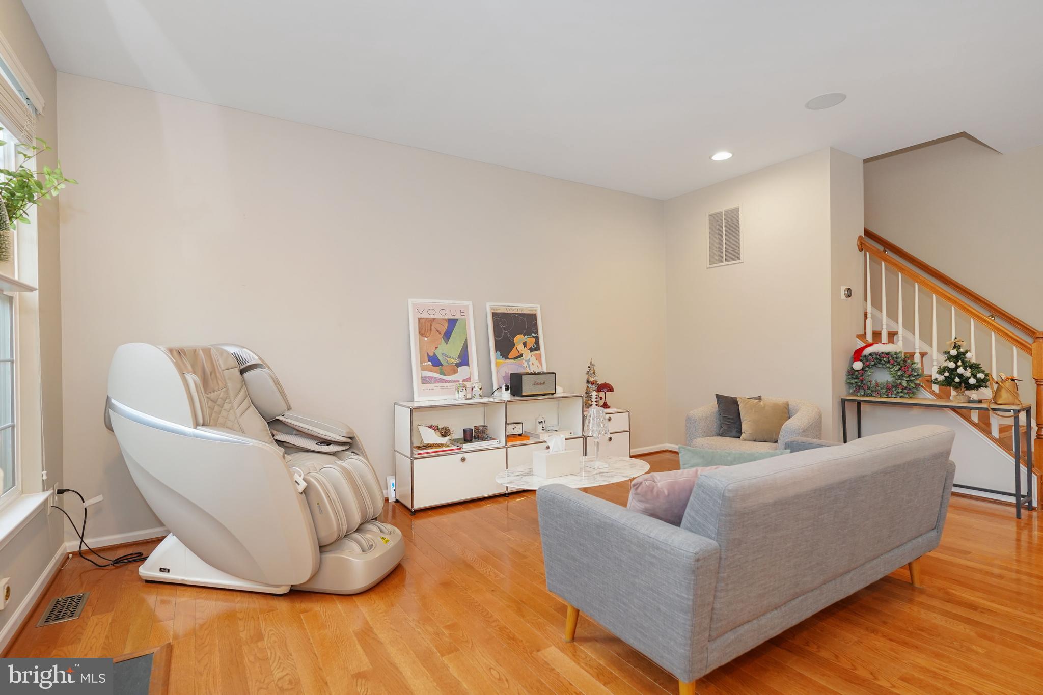 BELMONT COUNTRY CLUB - Residential Lease