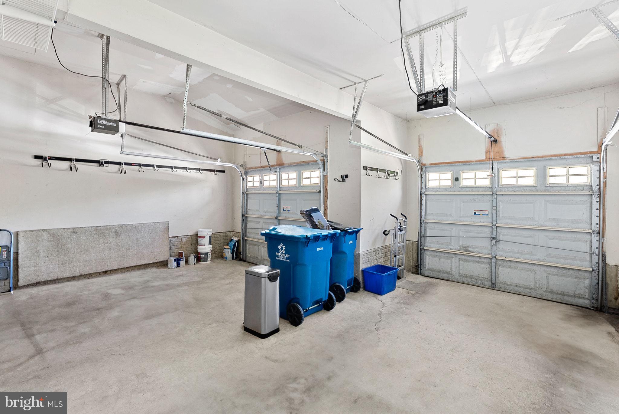 BELMONT COUNTRY CLUB - Residential Lease