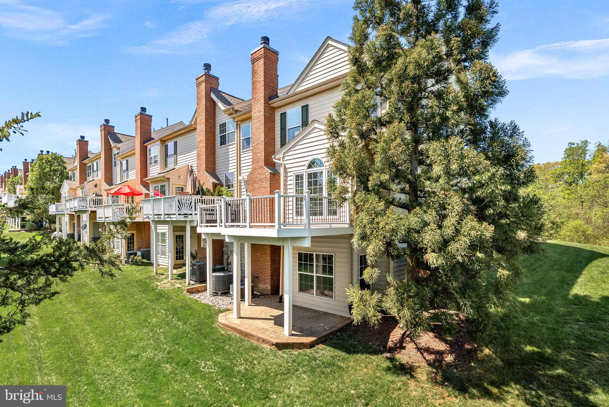 BELMONT COUNTRY CLUB - Residential Lease