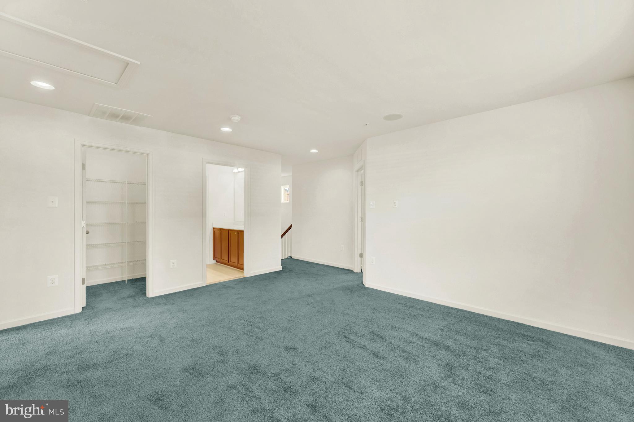 TUSCARORA CREEK - Residential