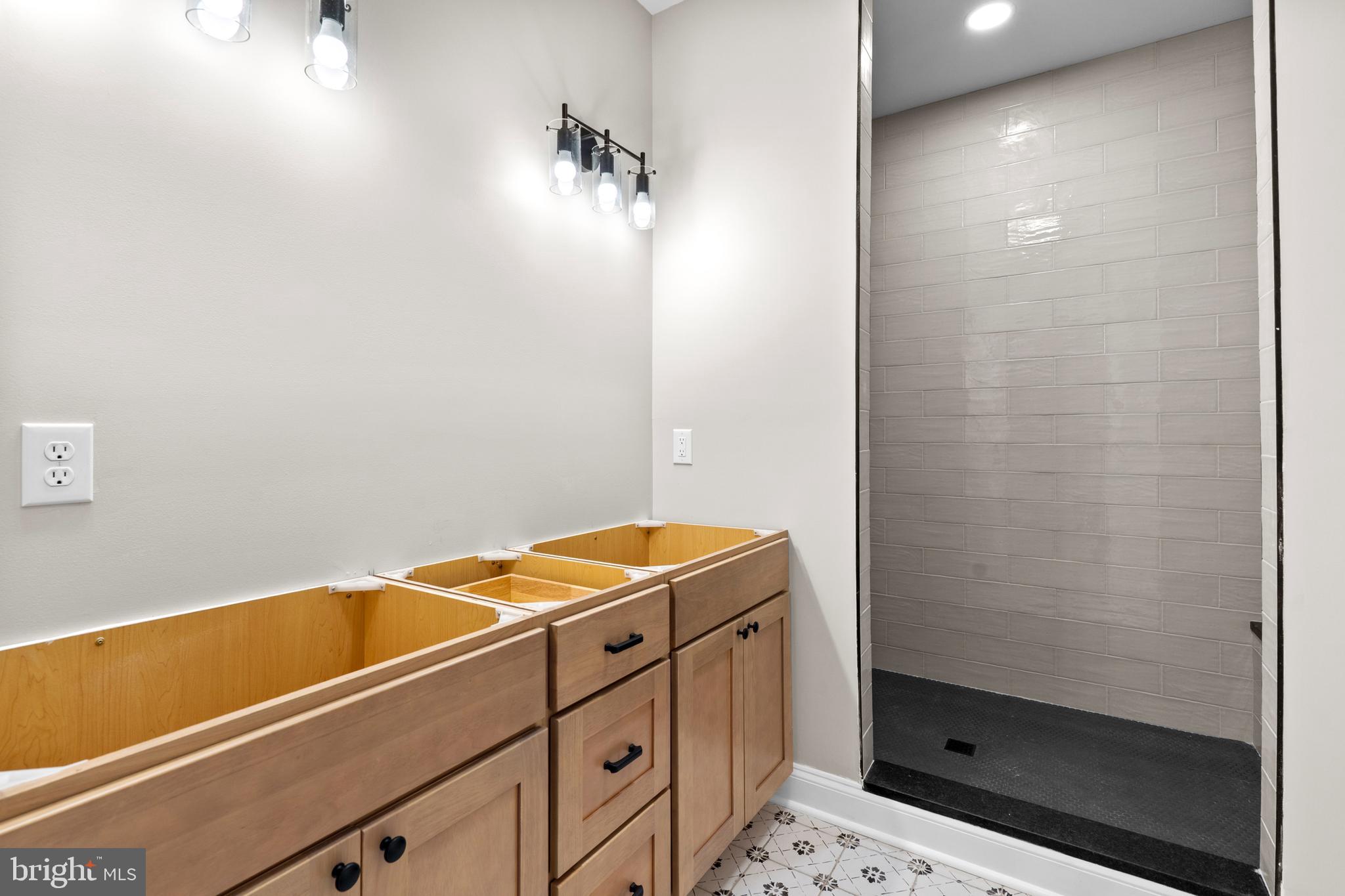 CACAPON EAST - Residential