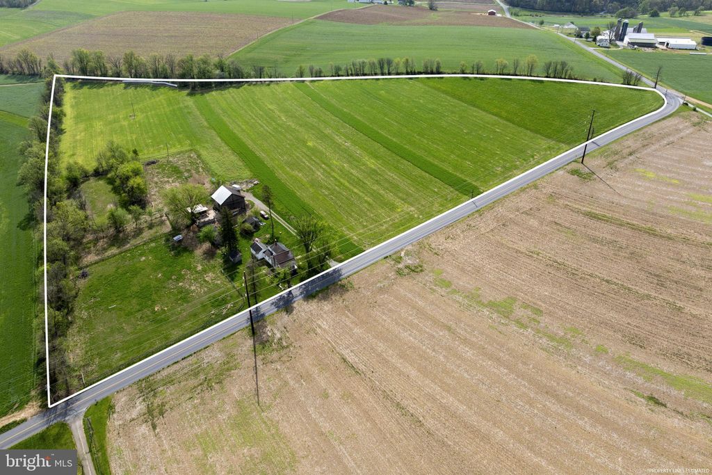 Photo of 749 Hilldale Road, HOLTWOOD, PA 17532 (MLS # PALA2086164)