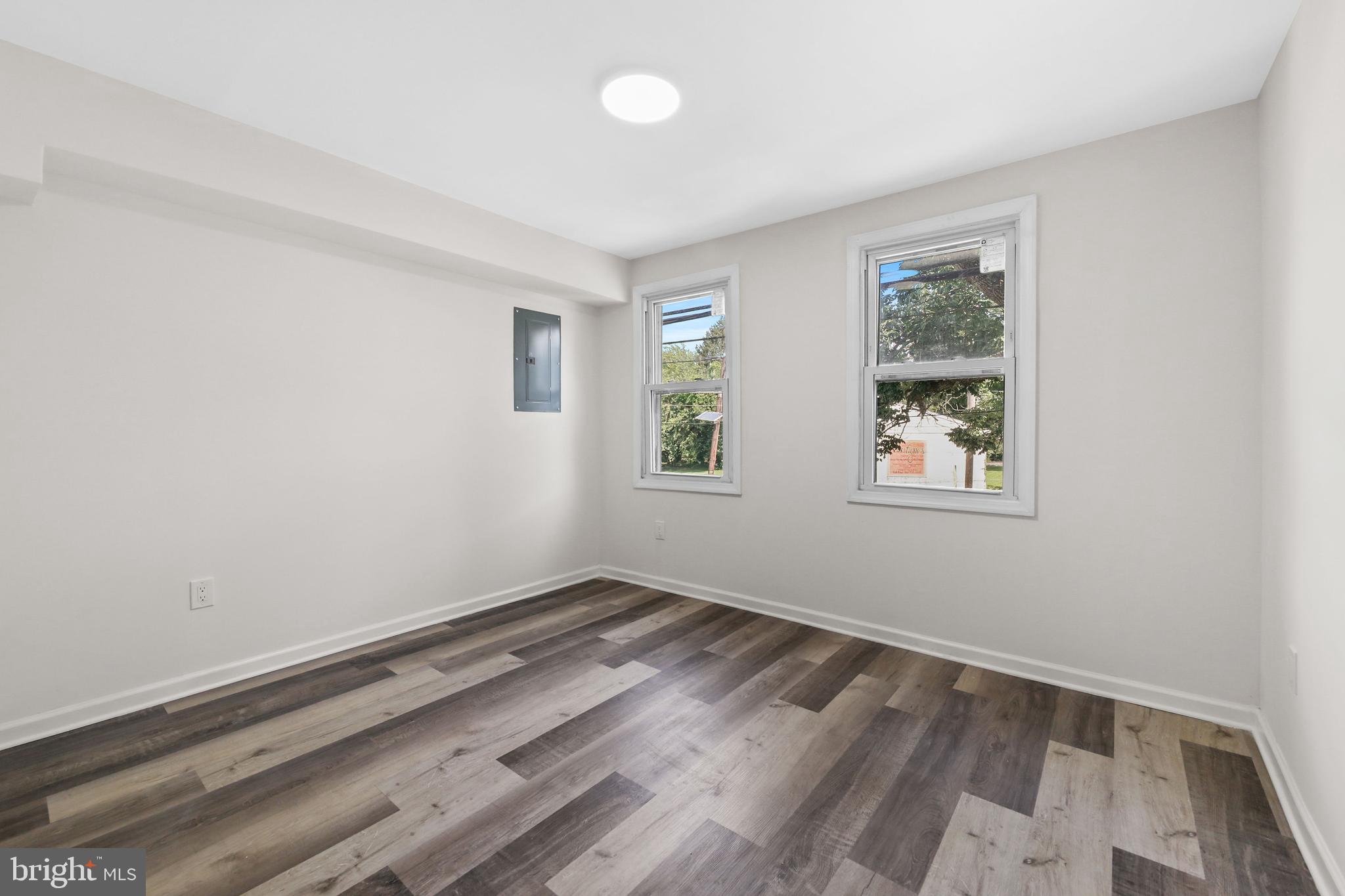 516 COLUMBUS ROAD