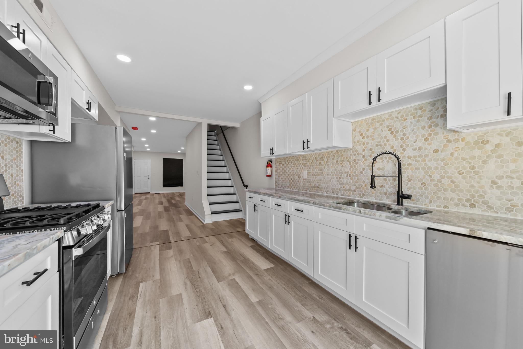 516 COLUMBUS ROAD