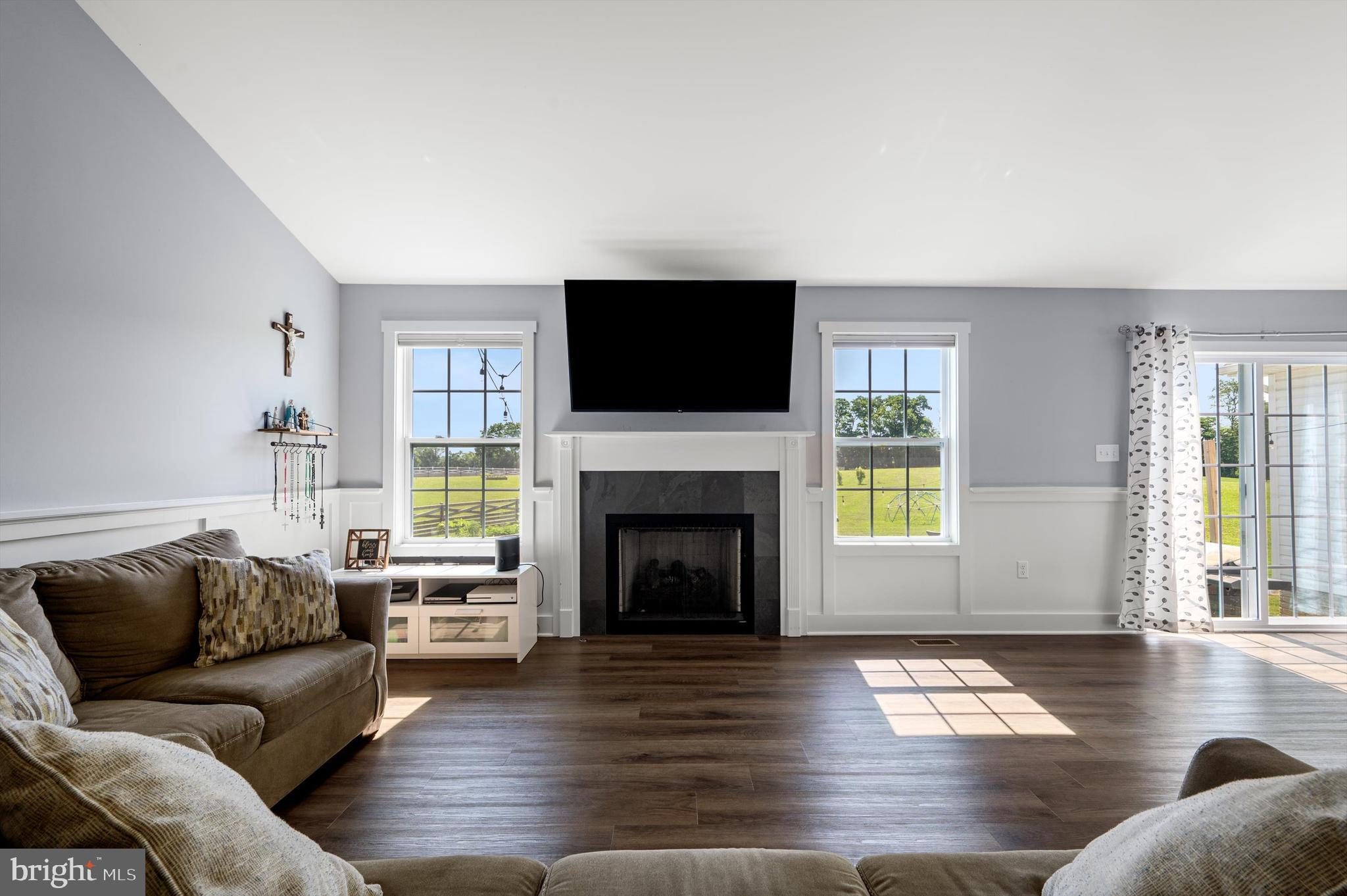 MILTON'S LANDING - Residential