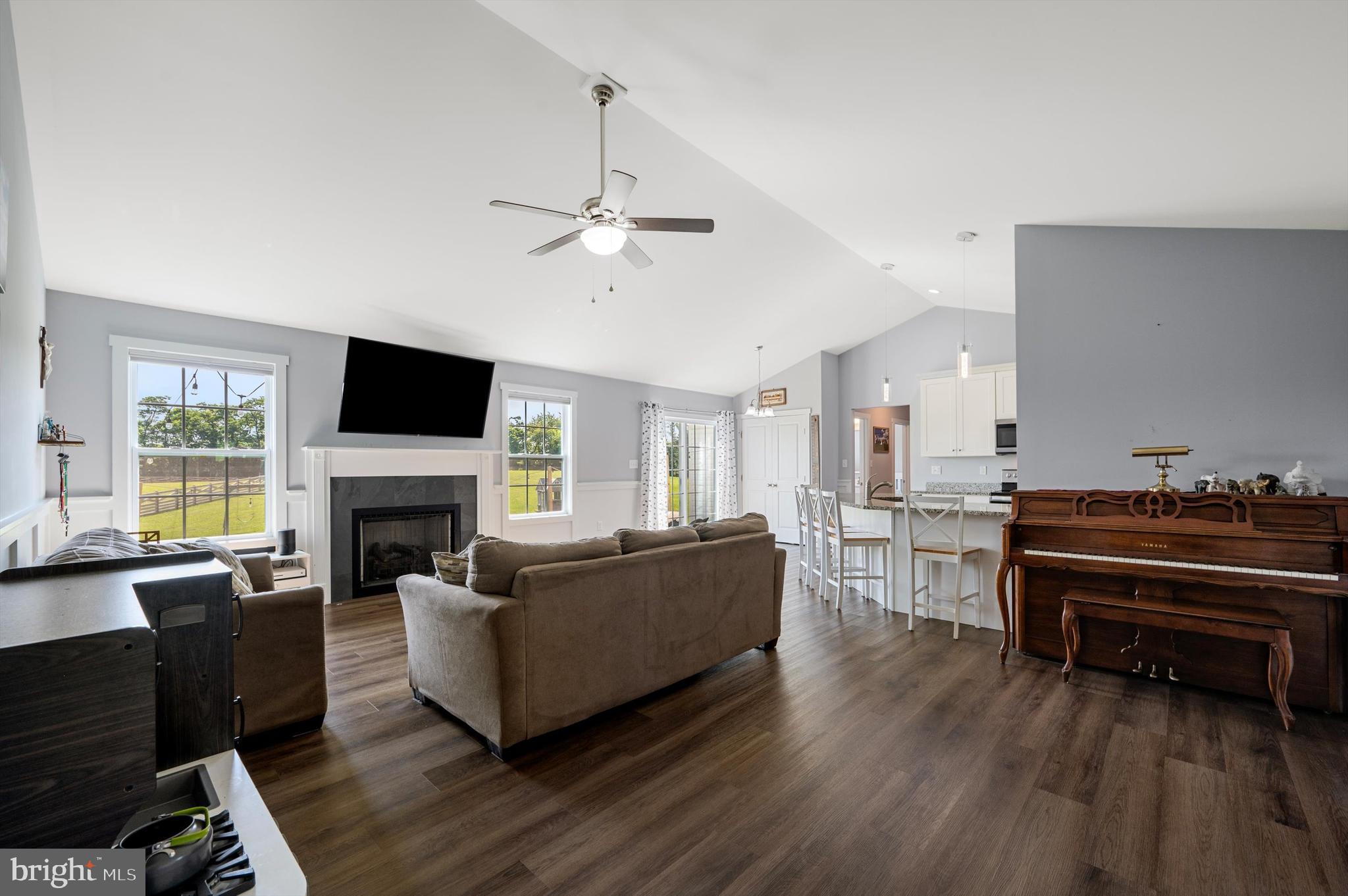 MILTON'S LANDING - Residential