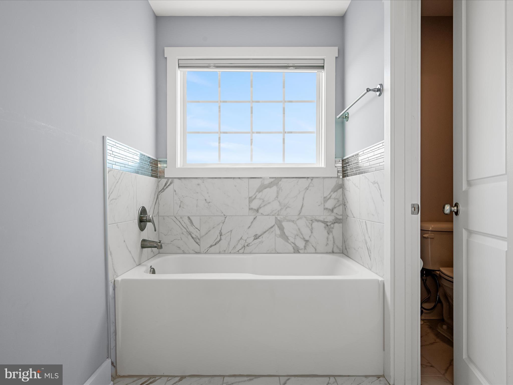 MILTON'S LANDING - Residential