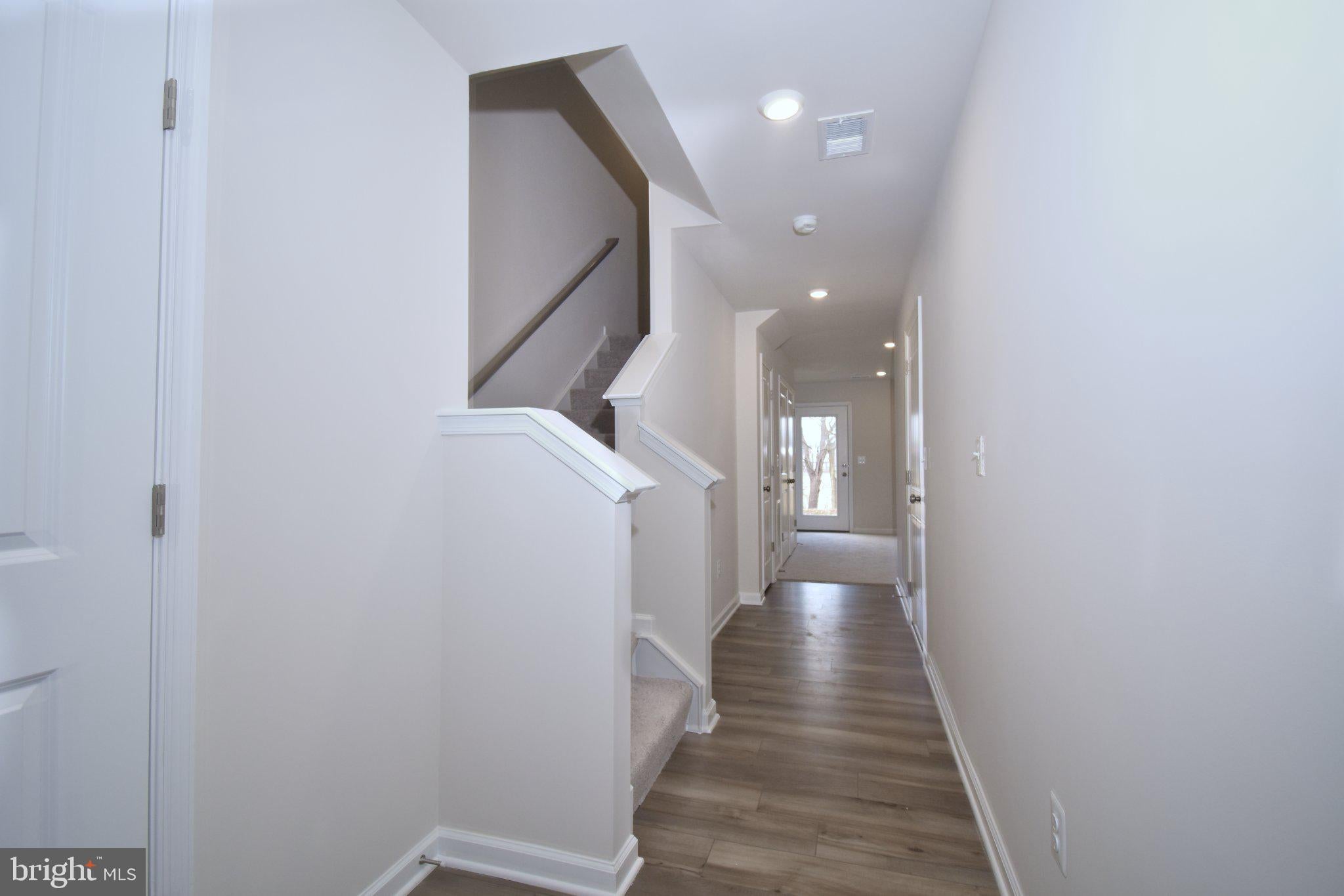 99 GRAY SILVER ROAD