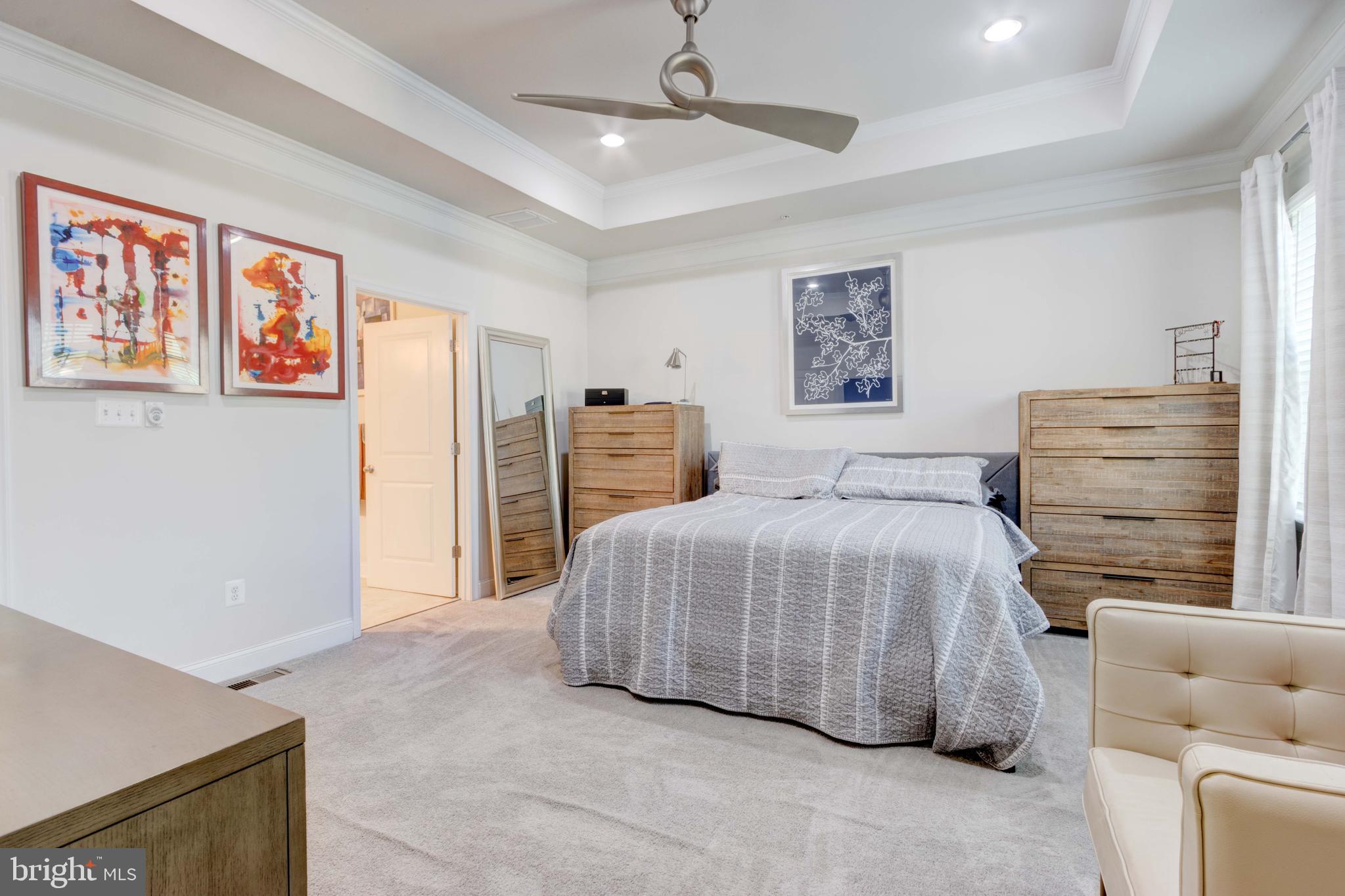 OXFORD SQUARE - Residential