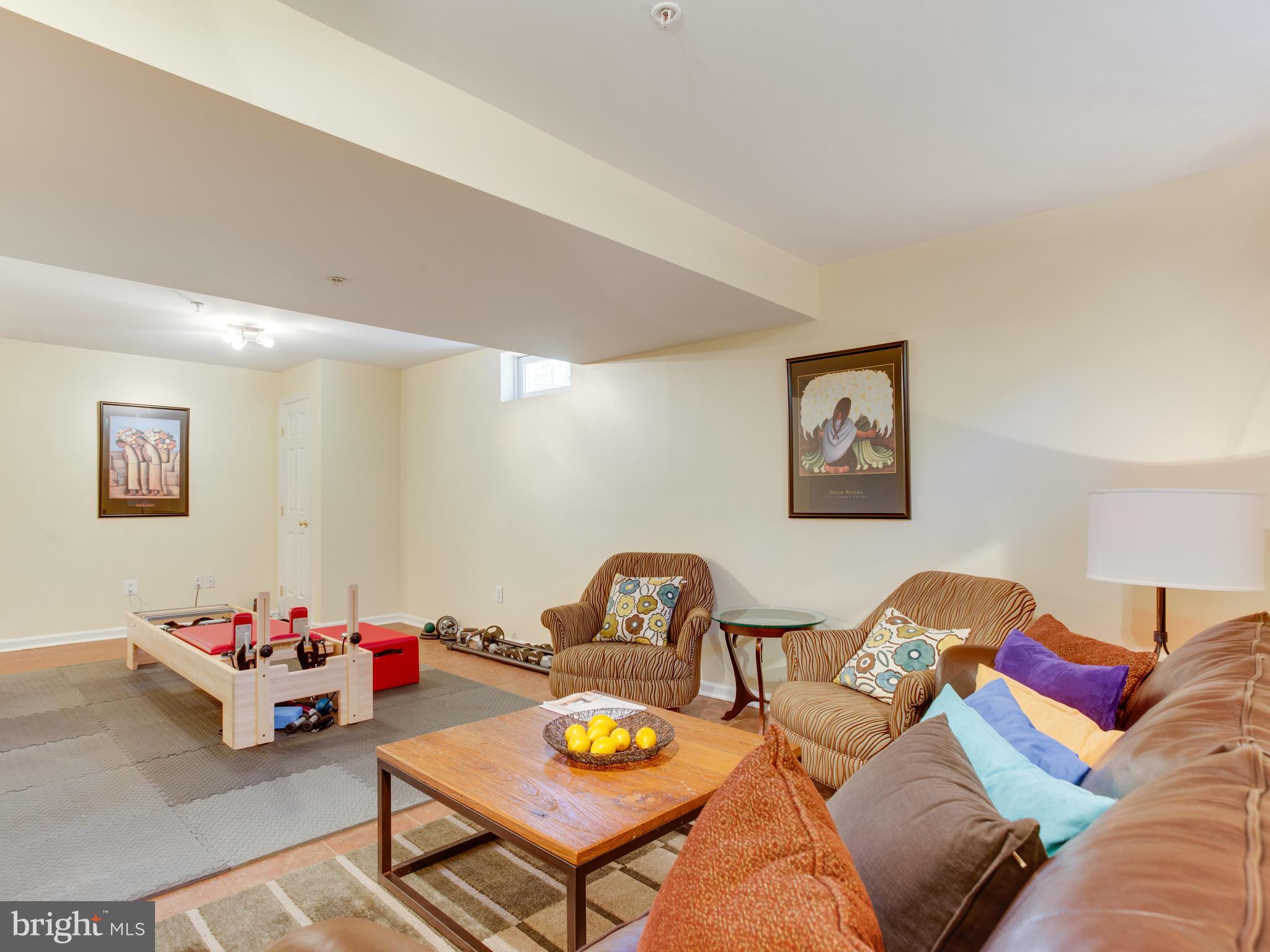 MARLBORO DOWNS - Residential