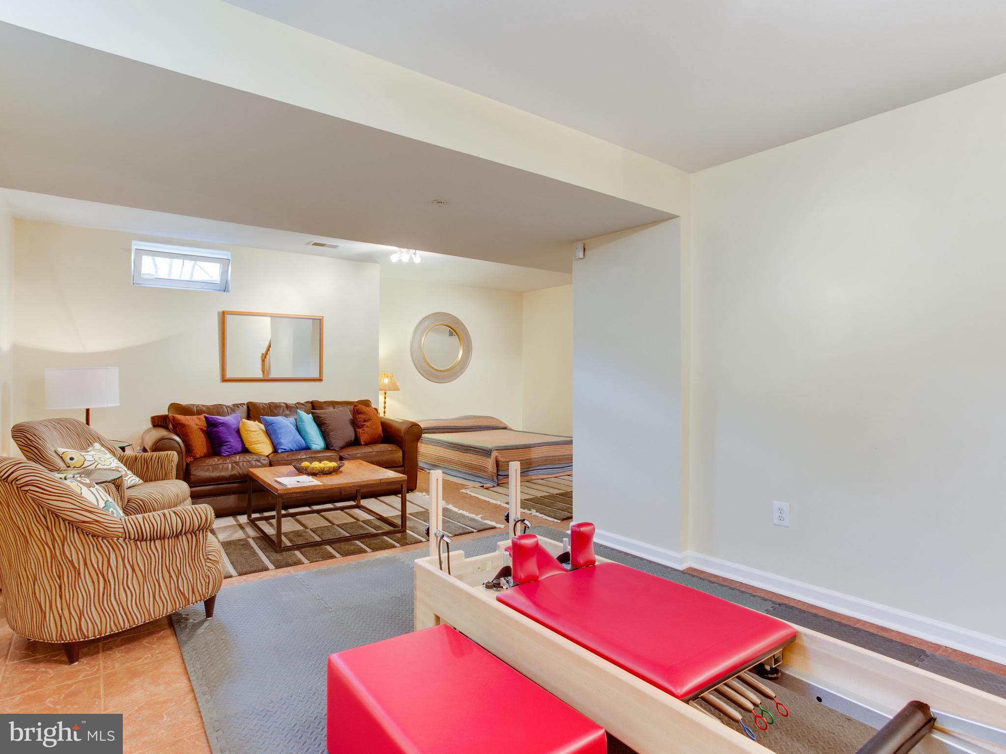 MARLBORO DOWNS - Residential